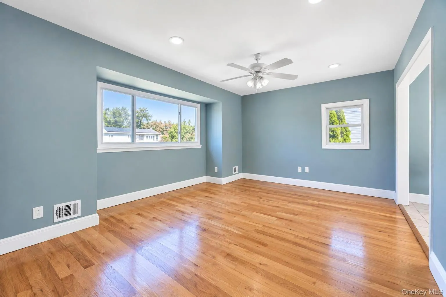 16 Berkeley Avenue, Brookhaven, NY, 4 Bedrooms Bedrooms, 10 Rooms Rooms,3 BathroomsBathrooms,Residential,For Rent,Berkeley,0,1048999 16 Berkeley Avenue, Brookhaven, NY, 4 Bedrooms Bedrooms, 10 Rooms Rooms,3 BathroomsBathrooms,Residential,For Rent,Berkeley,0,1048999