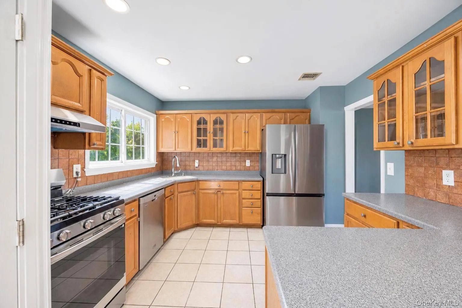 16 Berkeley Avenue, Brookhaven, NY, 4 Bedrooms Bedrooms, 10 Rooms Rooms,3 BathroomsBathrooms,Residential,For Rent,Berkeley,0,1048999 16 Berkeley Avenue, Brookhaven, NY, 4 Bedrooms Bedrooms, 10 Rooms Rooms,3 BathroomsBathrooms,Residential,For Rent,Berkeley,0,1048999
