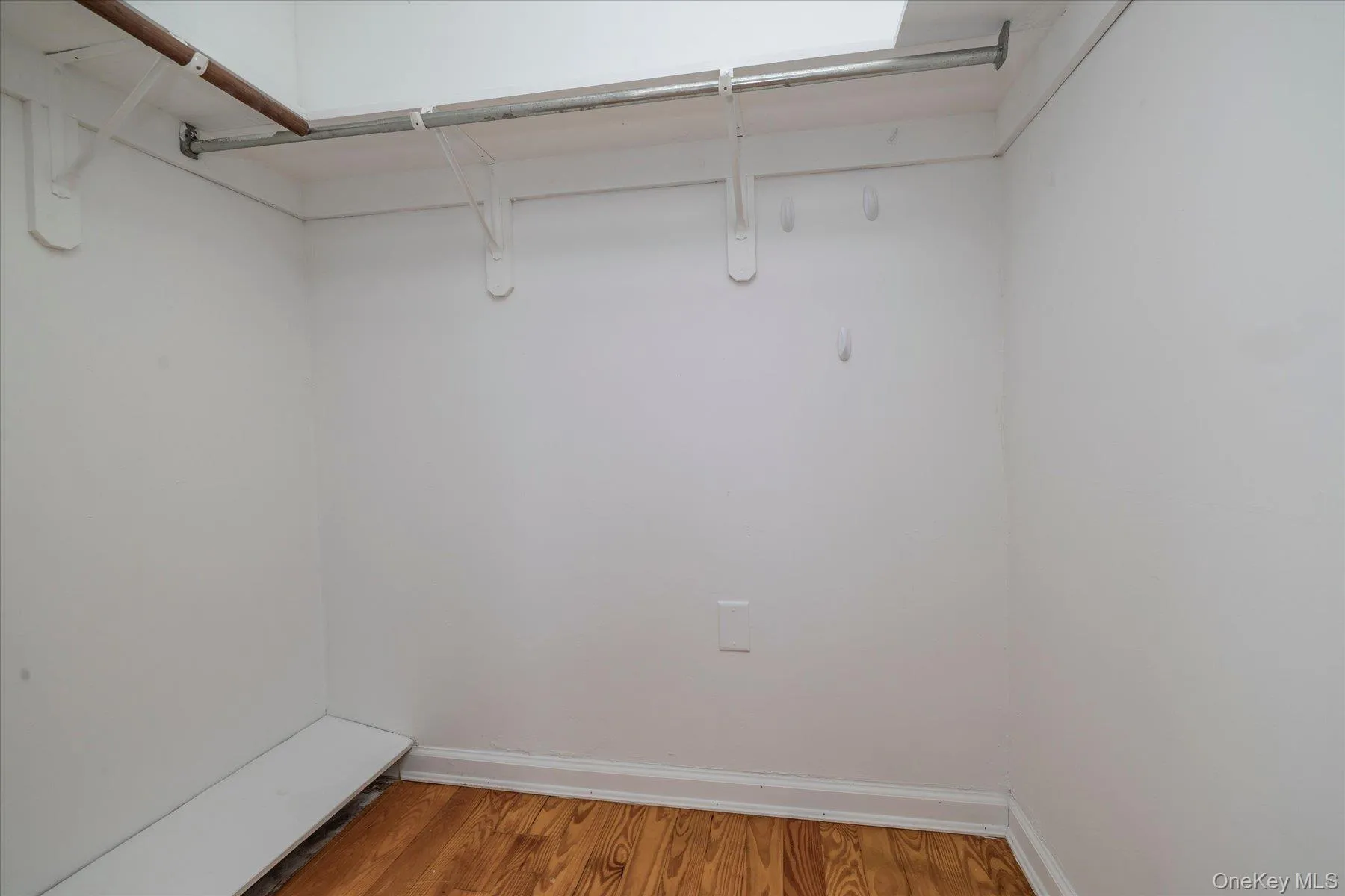48 Windsor Parkway, Hempstead, NY, 4 Bedrooms Bedrooms, 8 Rooms Rooms,2 BathroomsBathrooms,Residential,For Rent,Windsor,0,1049001 48 Windsor Parkway, Hempstead, NY, 4 Bedrooms Bedrooms, 8 Rooms Rooms,2 BathroomsBathrooms,Residential,For Rent,Windsor,0,1049001