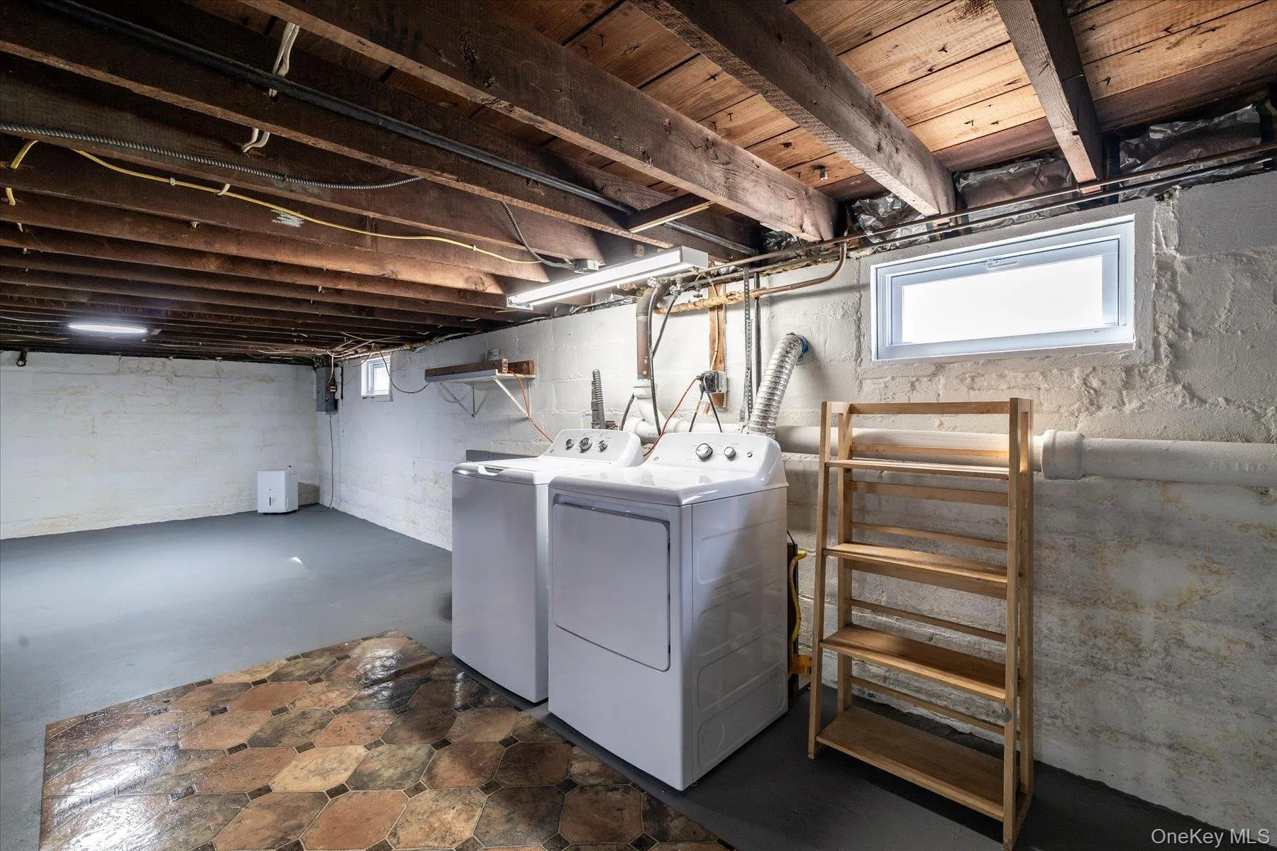 48 Windsor Parkway, Hempstead, NY, 4 Bedrooms Bedrooms, 8 Rooms Rooms,2 BathroomsBathrooms,Residential,For Rent,Windsor,0,1049001 48 Windsor Parkway, Hempstead, NY, 4 Bedrooms Bedrooms, 8 Rooms Rooms,2 BathroomsBathrooms,Residential,For Rent,Windsor,0,1049001