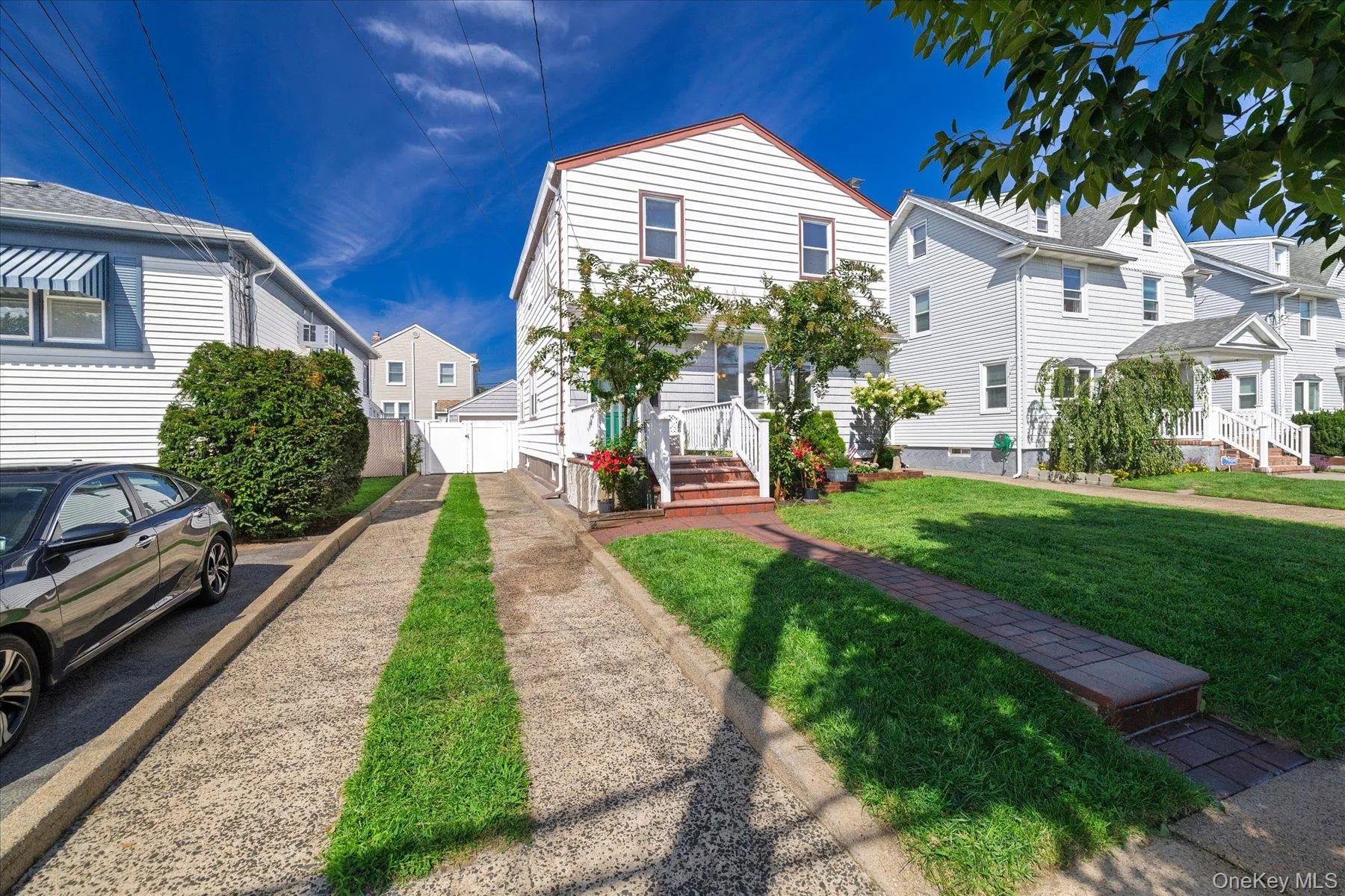 48 Windsor Parkway, Hempstead, NY, 4 Bedrooms Bedrooms, 8 Rooms Rooms,2 BathroomsBathrooms,Residential,For Rent,Windsor,0,1049001 48 Windsor Parkway, Hempstead, NY, 4 Bedrooms Bedrooms, 8 Rooms Rooms,2 BathroomsBathrooms,Residential,For Rent,Windsor,0,1049001