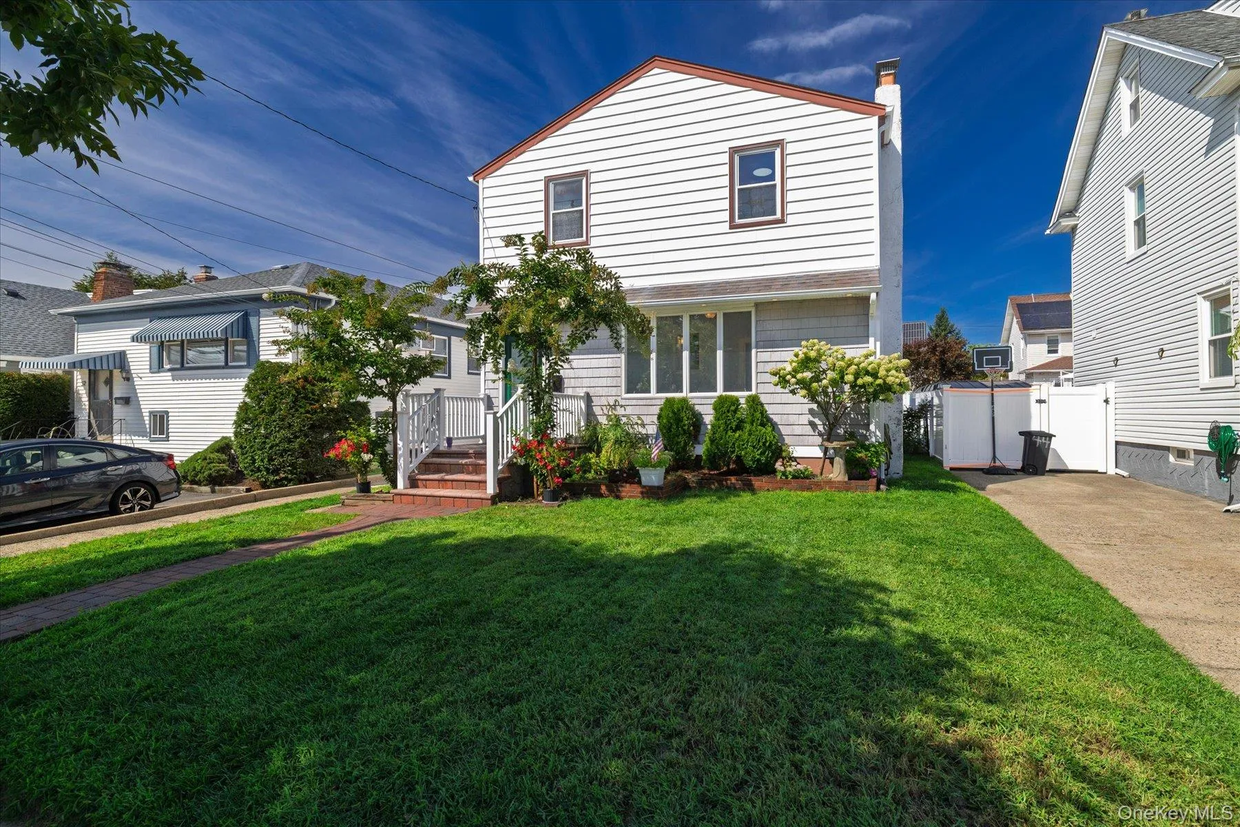 48 Windsor Parkway, Hempstead, NY, 4 Bedrooms Bedrooms, 8 Rooms Rooms,2 BathroomsBathrooms,Residential,For Rent,Windsor,0,1049001 48 Windsor Parkway, Hempstead, NY, 4 Bedrooms Bedrooms, 8 Rooms Rooms,2 BathroomsBathrooms,Residential,For Rent,Windsor,0,1049001