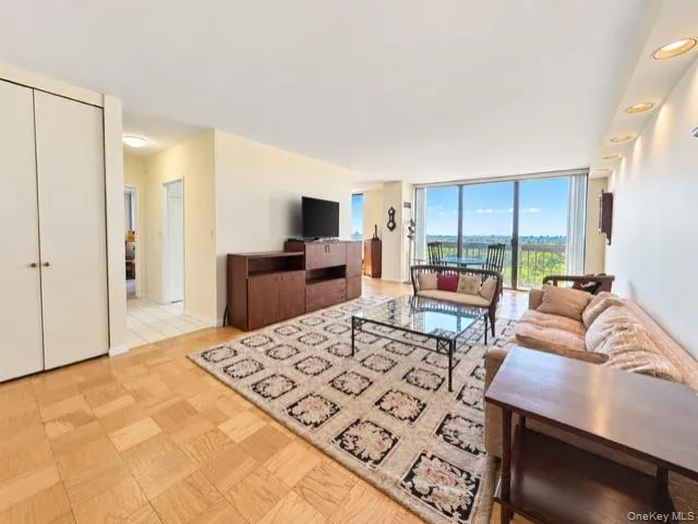 26910 Grand Central Parkway, New York, NY, 1 Bedroom Bedrooms, 4 Rooms Rooms,1 BathroomBathrooms,Residential,For Rent,Grand Central Parkway,0,1049003 26910 Grand Central Parkway, New York, NY, 1 Bedroom Bedrooms, 4 Rooms Rooms,1 BathroomBathrooms,Residential,For Rent,Grand Central Parkway,0,1049003