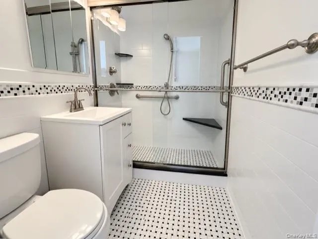 26910 Grand Central Parkway, New York, NY, 1 Bedroom Bedrooms, 4 Rooms Rooms,1 BathroomBathrooms,Residential,For Rent,Grand Central Parkway,0,1049003 26910 Grand Central Parkway, New York, NY, 1 Bedroom Bedrooms, 4 Rooms Rooms,1 BathroomBathrooms,Residential,For Rent,Grand Central Parkway,0,1049003