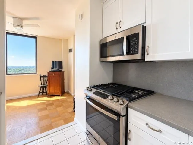 26910 Grand Central Parkway, New York, NY, 1 Bedroom Bedrooms, 4 Rooms Rooms,1 BathroomBathrooms,Residential,For Rent,Grand Central Parkway,0,1049003 26910 Grand Central Parkway, New York, NY, 1 Bedroom Bedrooms, 4 Rooms Rooms,1 BathroomBathrooms,Residential,For Rent,Grand Central Parkway,0,1049003