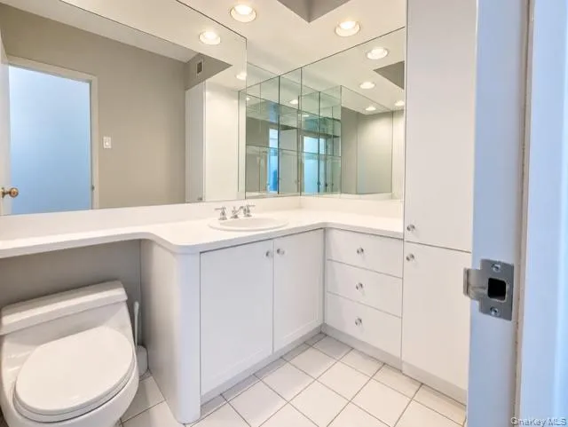 26910 Grand Central Parkway, New York, NY, 1 Bedroom Bedrooms, 4 Rooms Rooms,1 BathroomBathrooms,Residential,For Rent,Grand Central Parkway,0,1049003 26910 Grand Central Parkway, New York, NY, 1 Bedroom Bedrooms, 4 Rooms Rooms,1 BathroomBathrooms,Residential,For Rent,Grand Central Parkway,0,1049003