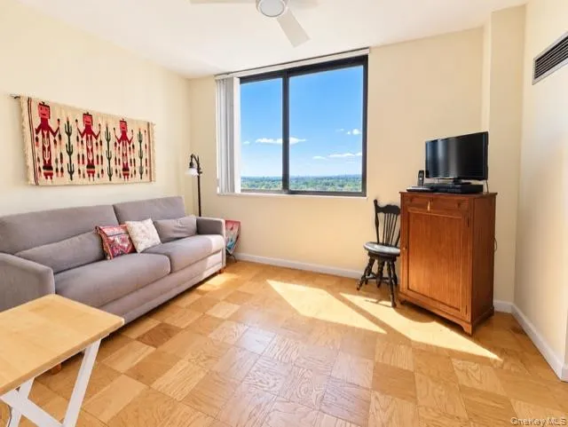 26910 Grand Central Parkway, New York, NY, 1 Bedroom Bedrooms, 4 Rooms Rooms,1 BathroomBathrooms,Residential,For Rent,Grand Central Parkway,0,1049003 26910 Grand Central Parkway, New York, NY, 1 Bedroom Bedrooms, 4 Rooms Rooms,1 BathroomBathrooms,Residential,For Rent,Grand Central Parkway,0,1049003