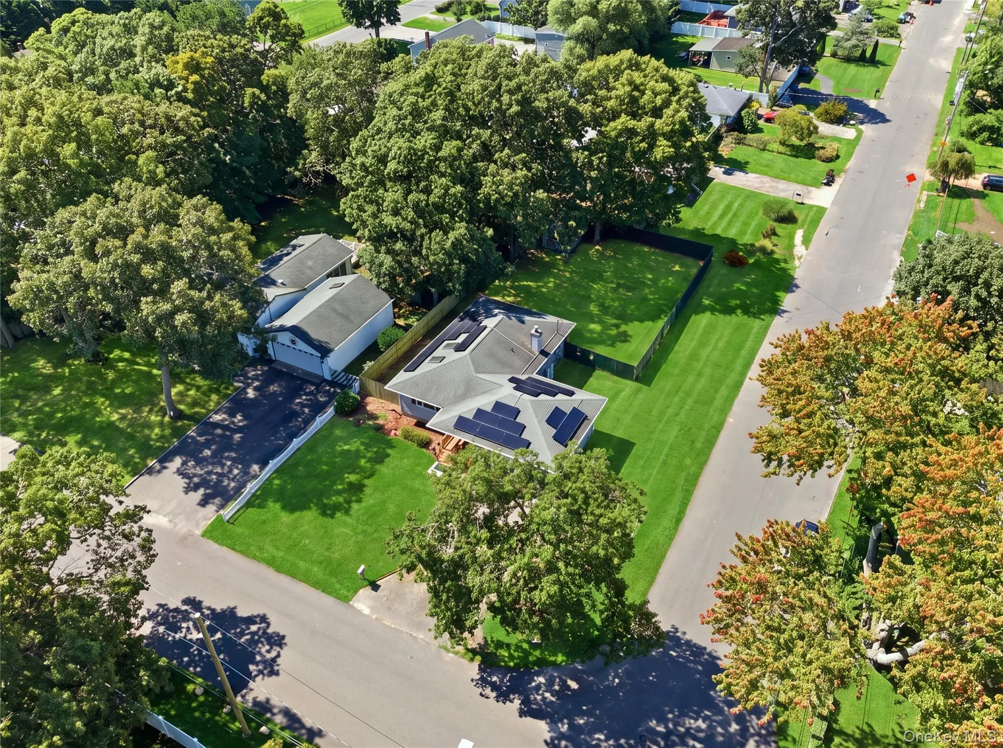 32 Edgewood Street, Brookhaven, NY, 3 Bedrooms Bedrooms, 7 Rooms Rooms,1 BathroomBathrooms,Residential,For Rent,Edgewood,0,1049004 32 Edgewood Street, Brookhaven, NY, 3 Bedrooms Bedrooms, 7 Rooms Rooms,1 BathroomBathrooms,Residential,For Rent,Edgewood,0,1049004