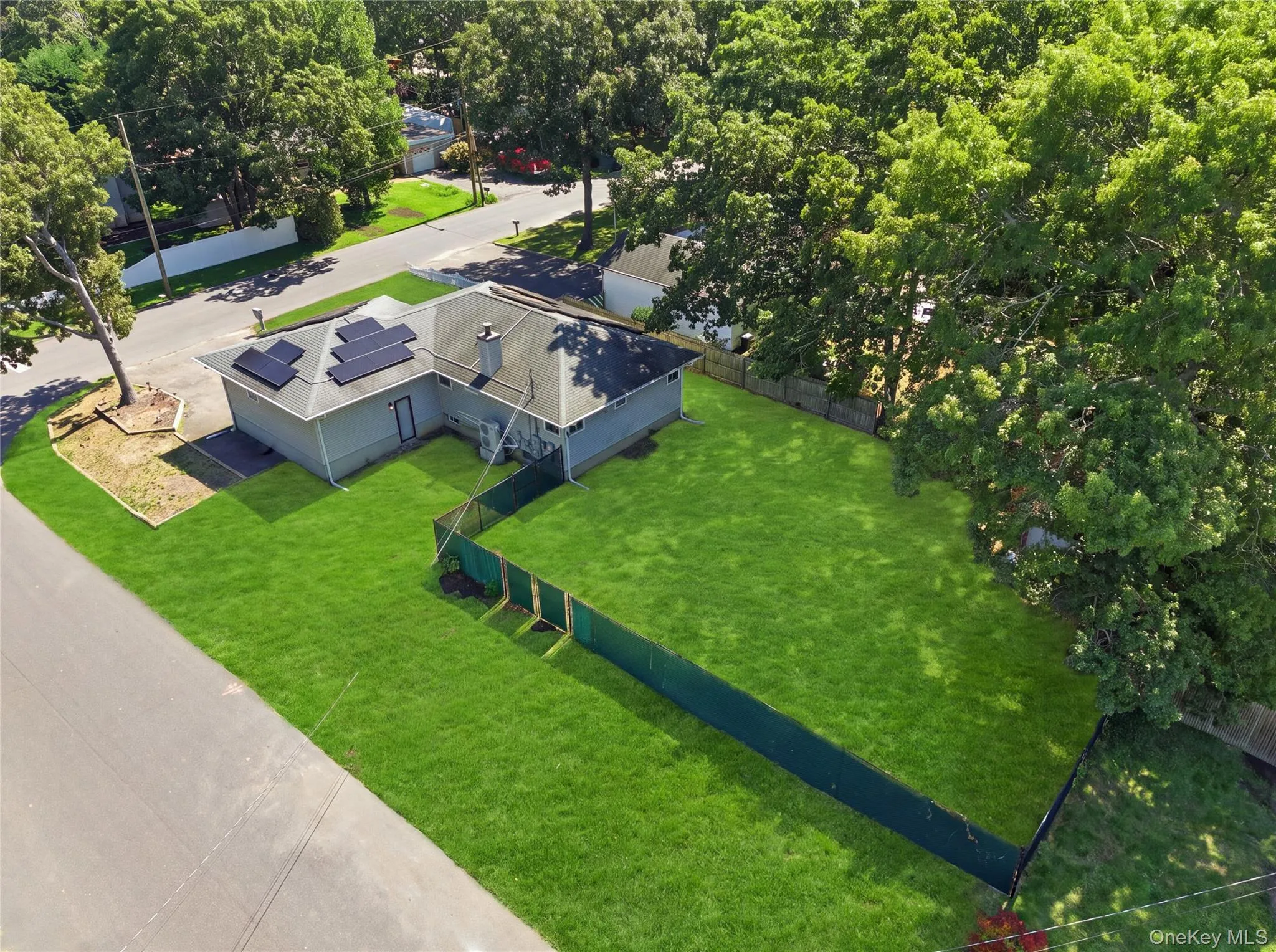 32 Edgewood Street, Brookhaven, NY, 3 Bedrooms Bedrooms, 7 Rooms Rooms,1 BathroomBathrooms,Residential,For Rent,Edgewood,0,1049004 32 Edgewood Street, Brookhaven, NY, 3 Bedrooms Bedrooms, 7 Rooms Rooms,1 BathroomBathrooms,Residential,For Rent,Edgewood,0,1049004