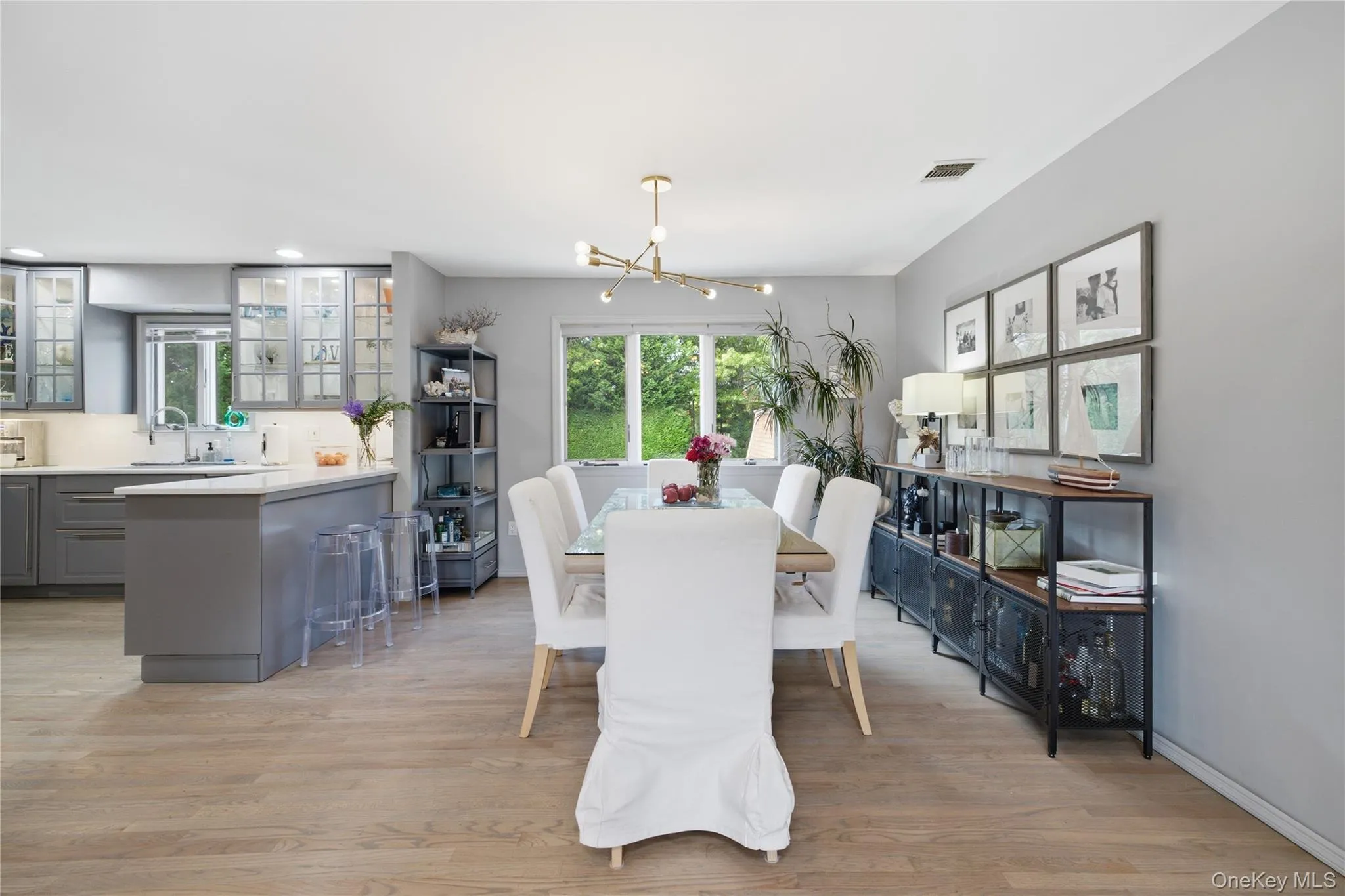 Dining area in great room Dining area in great room