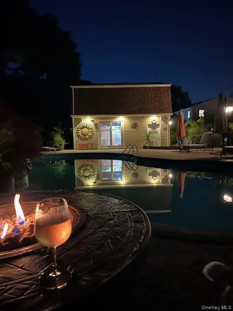 24 Sal Court, Islip, NY, 4 Bedrooms Bedrooms, 10 Rooms Rooms,4 BathroomsBathrooms,Residential,For Rent,Sal,0,1049006 24 Sal Court, Islip, NY, 4 Bedrooms Bedrooms, 10 Rooms Rooms,4 BathroomsBathrooms,Residential,For Rent,Sal,0,1049006