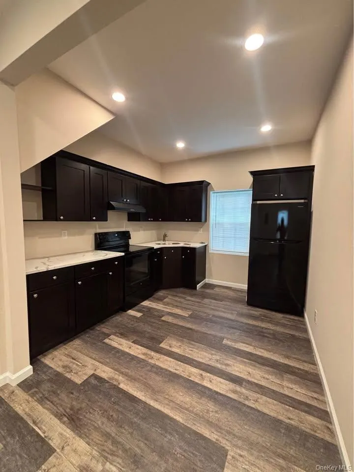 41 Amity Street, Brookhaven, NY, 1 Bedroom Bedrooms, 4 Room Rooms,1 BathroomBathrooms,Residential Lease,For Rent,Amity Street,0,1049010 41 Amity Street, Brookhaven, NY, 1 Bedroom Bedrooms, 4 Room Rooms,1 BathroomBathrooms,Residential Lease,For Rent,Amity Street,0,1049010