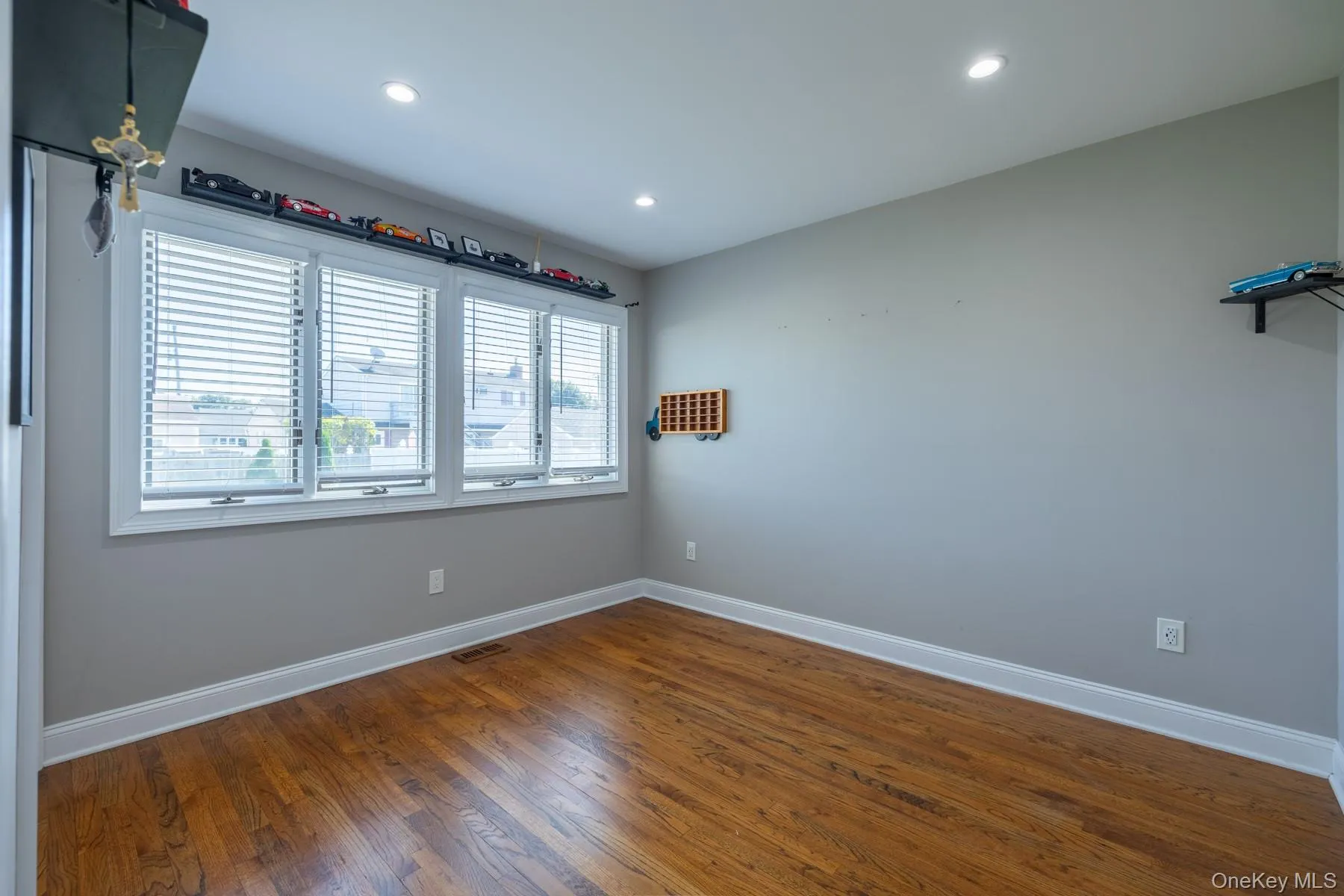 104 Justice Street, West Babylon, NY, 2 Bedrooms Bedrooms, 5 Rooms Rooms,1 BathroomBathrooms,Residential,For Rent,Justice,0,1049011 104 Justice Street, West Babylon, NY, 2 Bedrooms Bedrooms, 5 Rooms Rooms,1 BathroomBathrooms,Residential,For Rent,Justice,0,1049011