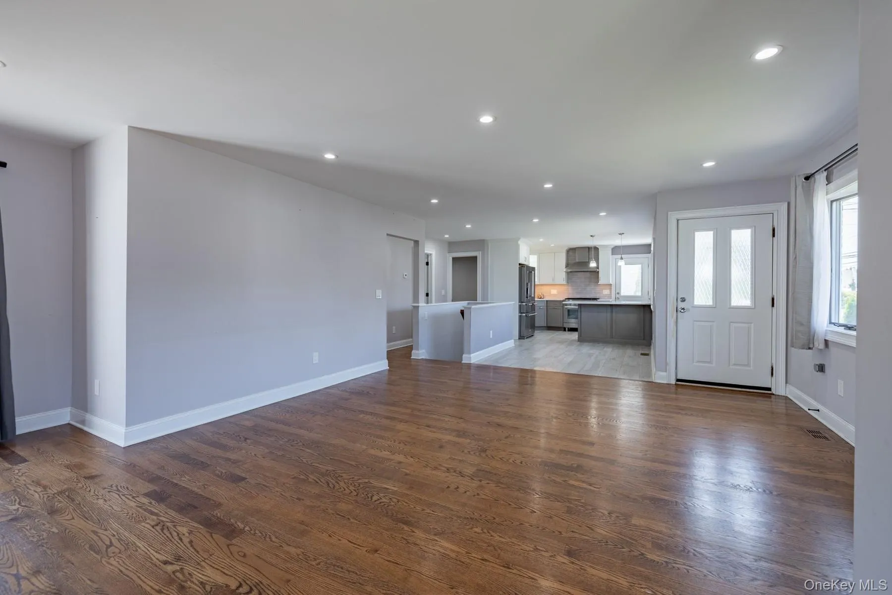 104 Justice Street, West Babylon, NY, 2 Bedrooms Bedrooms, 5 Rooms Rooms,1 BathroomBathrooms,Residential,For Rent,Justice,0,1049011 104 Justice Street, West Babylon, NY, 2 Bedrooms Bedrooms, 5 Rooms Rooms,1 BathroomBathrooms,Residential,For Rent,Justice,0,1049011