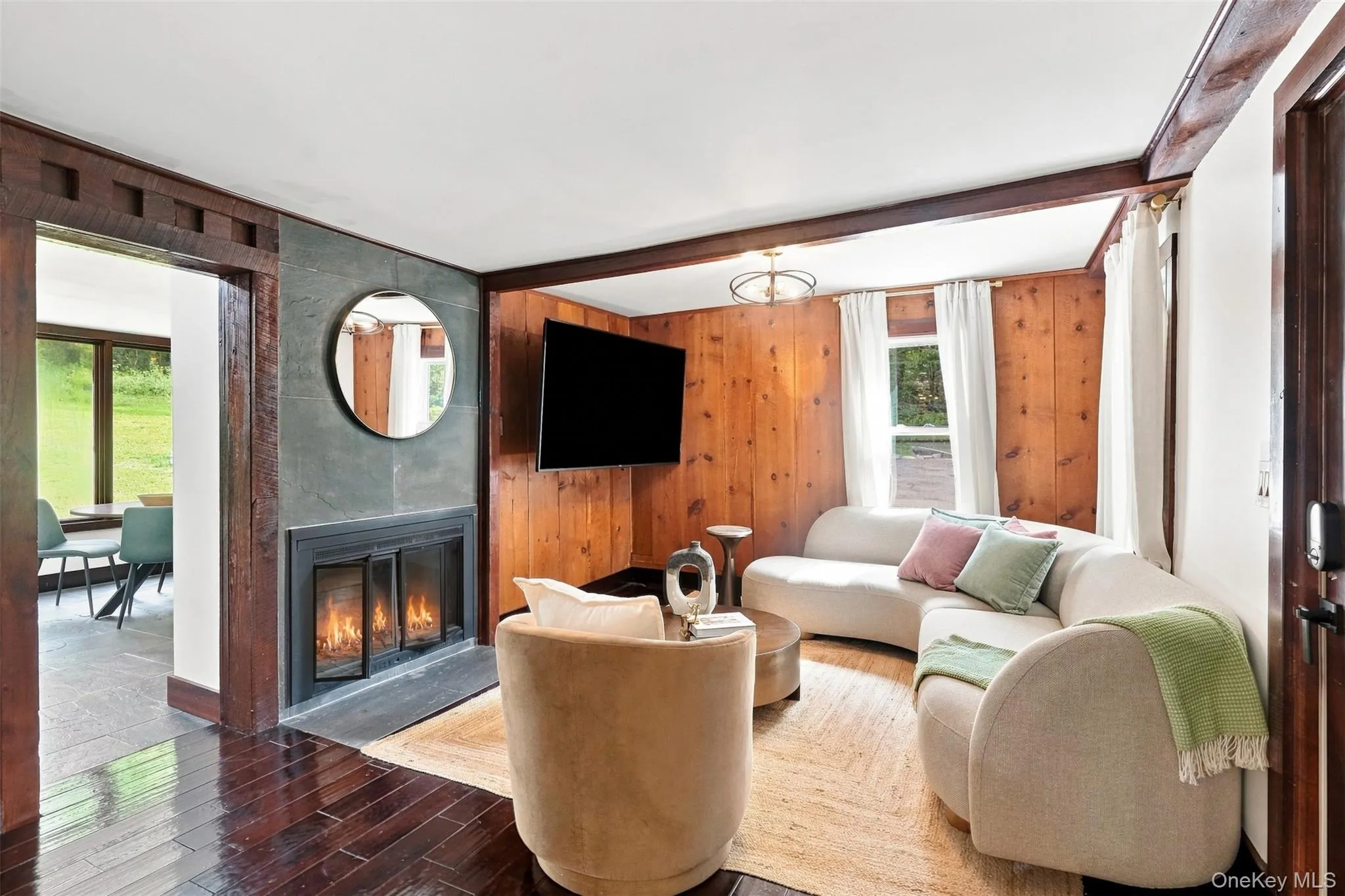 The perfect amount of rustic charm with all the modern amenities The perfect amount of rustic charm with all the modern amenities