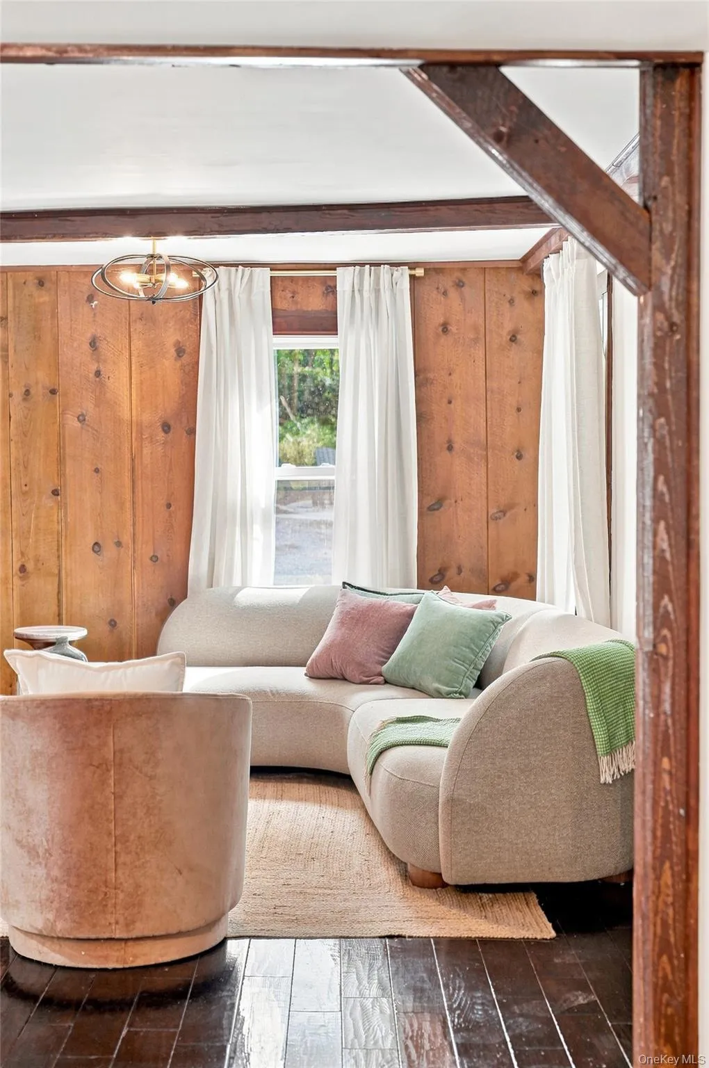 The perfect amount of rustic charm with all the modern amenities The perfect amount of rustic charm with all the modern amenities