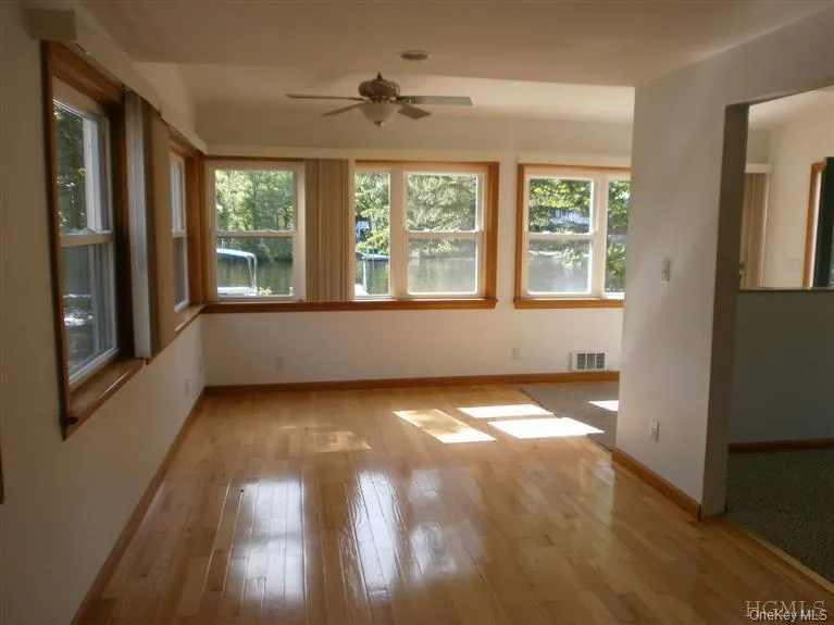 96 Dunderberg Road, Putnam Valley, NY, 3 Bedrooms Bedrooms, 7 Rooms Rooms,2 BathroomsBathrooms,Residential Lease,For Rent,Dunderberg,0,1049016 96 Dunderberg Road, Putnam Valley, NY, 3 Bedrooms Bedrooms, 7 Rooms Rooms,2 BathroomsBathrooms,Residential Lease,For Rent,Dunderberg,0,1049016