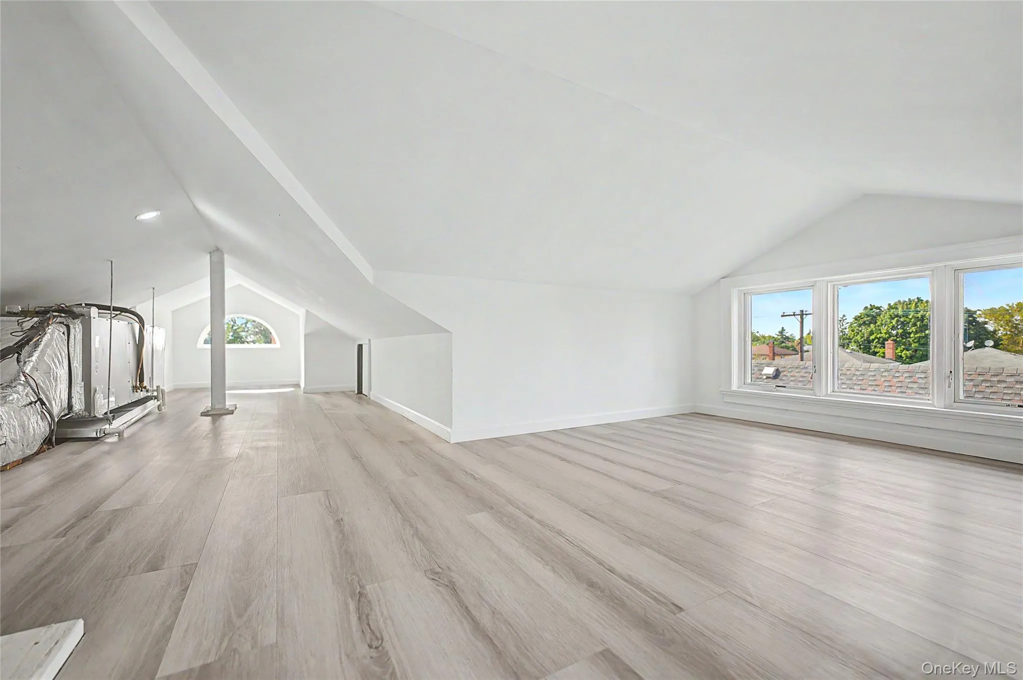 53-07 197th Street, New York, NY, 4 Bedrooms Bedrooms, 10 Rooms Rooms,4 BathroomsBathrooms,Residential,For Rent,197th,0,1049017 53-07 197th Street, New York, NY, 4 Bedrooms Bedrooms, 10 Rooms Rooms,4 BathroomsBathrooms,Residential,For Rent,197th,0,1049017