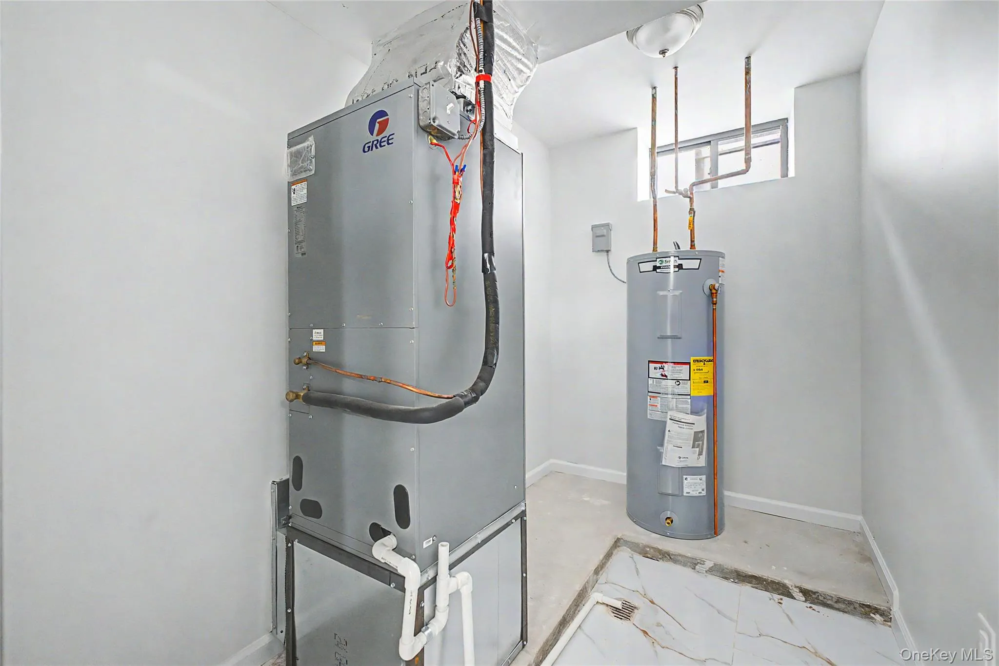 53-07 197th Street, New York, NY, 4 Bedrooms Bedrooms, 10 Rooms Rooms,4 BathroomsBathrooms,Residential,For Rent,197th,0,1049017 53-07 197th Street, New York, NY, 4 Bedrooms Bedrooms, 10 Rooms Rooms,4 BathroomsBathrooms,Residential,For Rent,197th,0,1049017