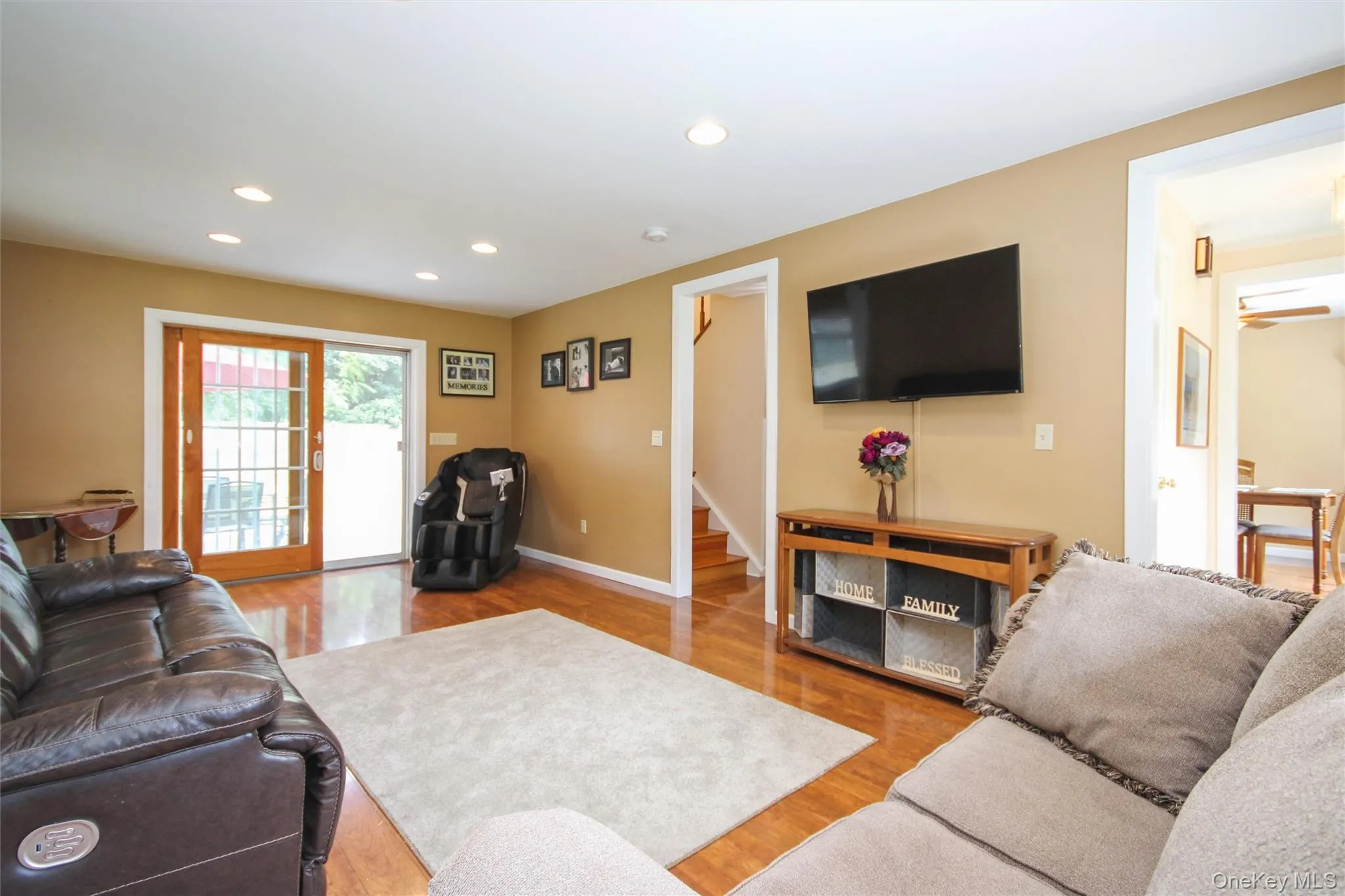 183 Fulton Street, Poughkeepsie (town), NY, 3 Bedrooms Bedrooms, 7 Rooms Rooms,2 BathroomsBathrooms,Residential,For Rent,Fulton,0,1049018 183 Fulton Street, Poughkeepsie (town), NY, 3 Bedrooms Bedrooms, 7 Rooms Rooms,2 BathroomsBathrooms,Residential,For Rent,Fulton,0,1049018