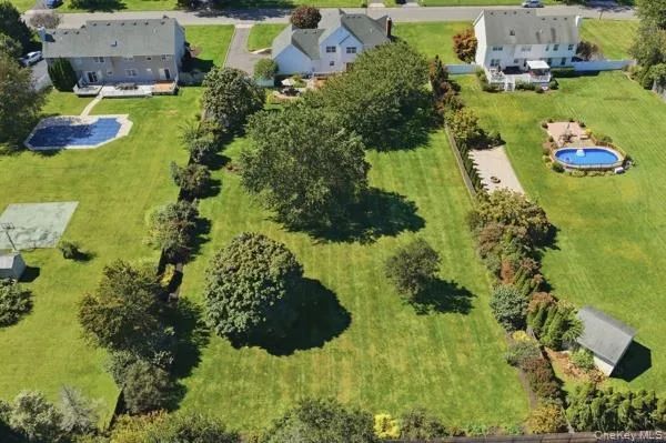 5 Old Neck Court, Brookhaven, NY, 5 Bedrooms Bedrooms, 11 Rooms Rooms,3 BathroomsBathrooms,Residential,For Rent,Old Neck,0,1049019 5 Old Neck Court, Brookhaven, NY, 5 Bedrooms Bedrooms, 11 Rooms Rooms,3 BathroomsBathrooms,Residential,For Rent,Old Neck,0,1049019