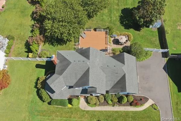 5 Old Neck Court, Brookhaven, NY, 5 Bedrooms Bedrooms, 11 Rooms Rooms,3 BathroomsBathrooms,Residential,For Rent,Old Neck,0,1049019 5 Old Neck Court, Brookhaven, NY, 5 Bedrooms Bedrooms, 11 Rooms Rooms,3 BathroomsBathrooms,Residential,For Rent,Old Neck,0,1049019