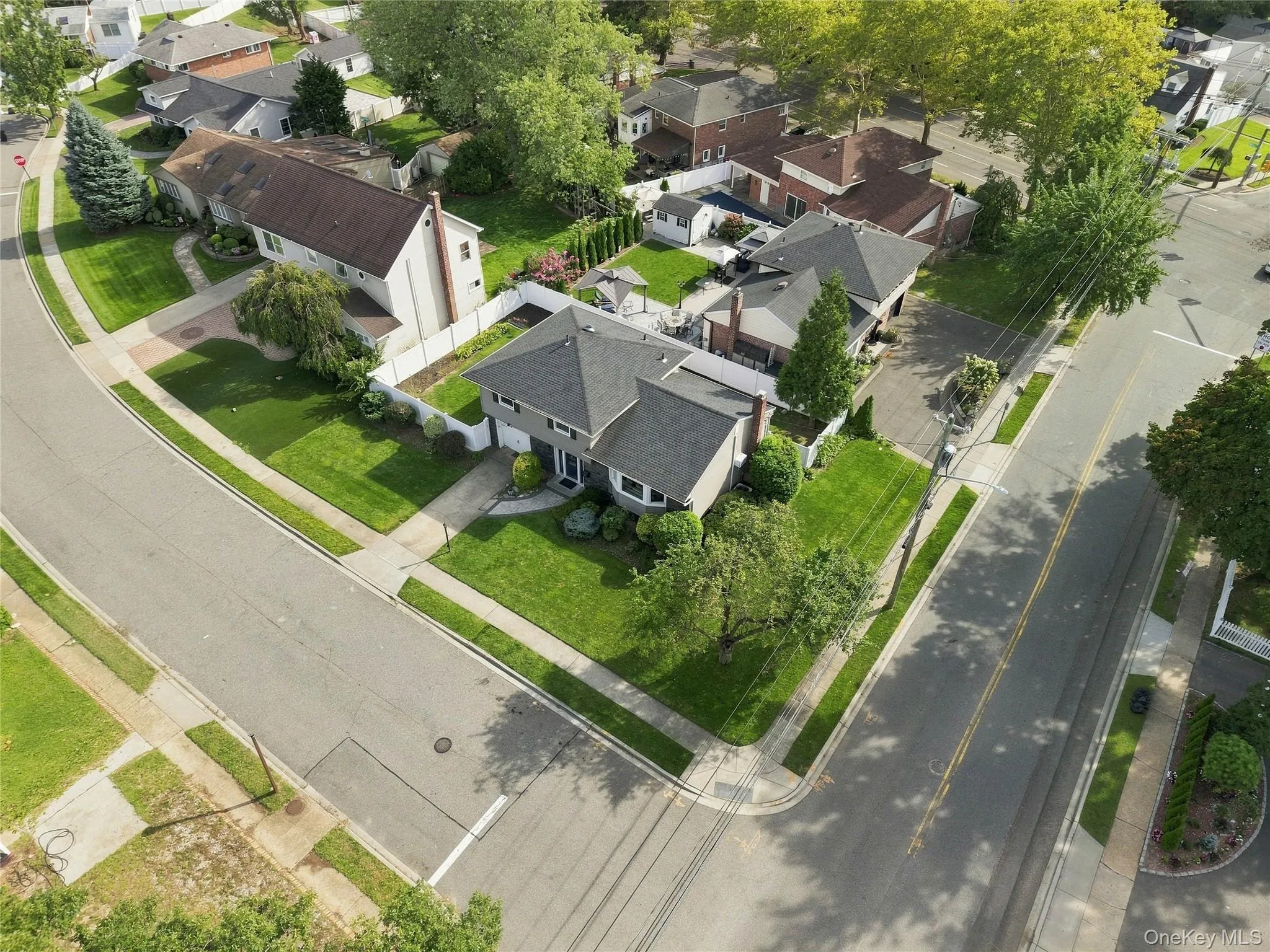 614 Pine Lane, Hempstead, NY, 4 Bedrooms Bedrooms, 6 Rooms Rooms,2 BathroomsBathrooms,Residential,For Rent,Pine,0,1049024 614 Pine Lane, Hempstead, NY, 4 Bedrooms Bedrooms, 6 Rooms Rooms,2 BathroomsBathrooms,Residential,For Rent,Pine,0,1049024