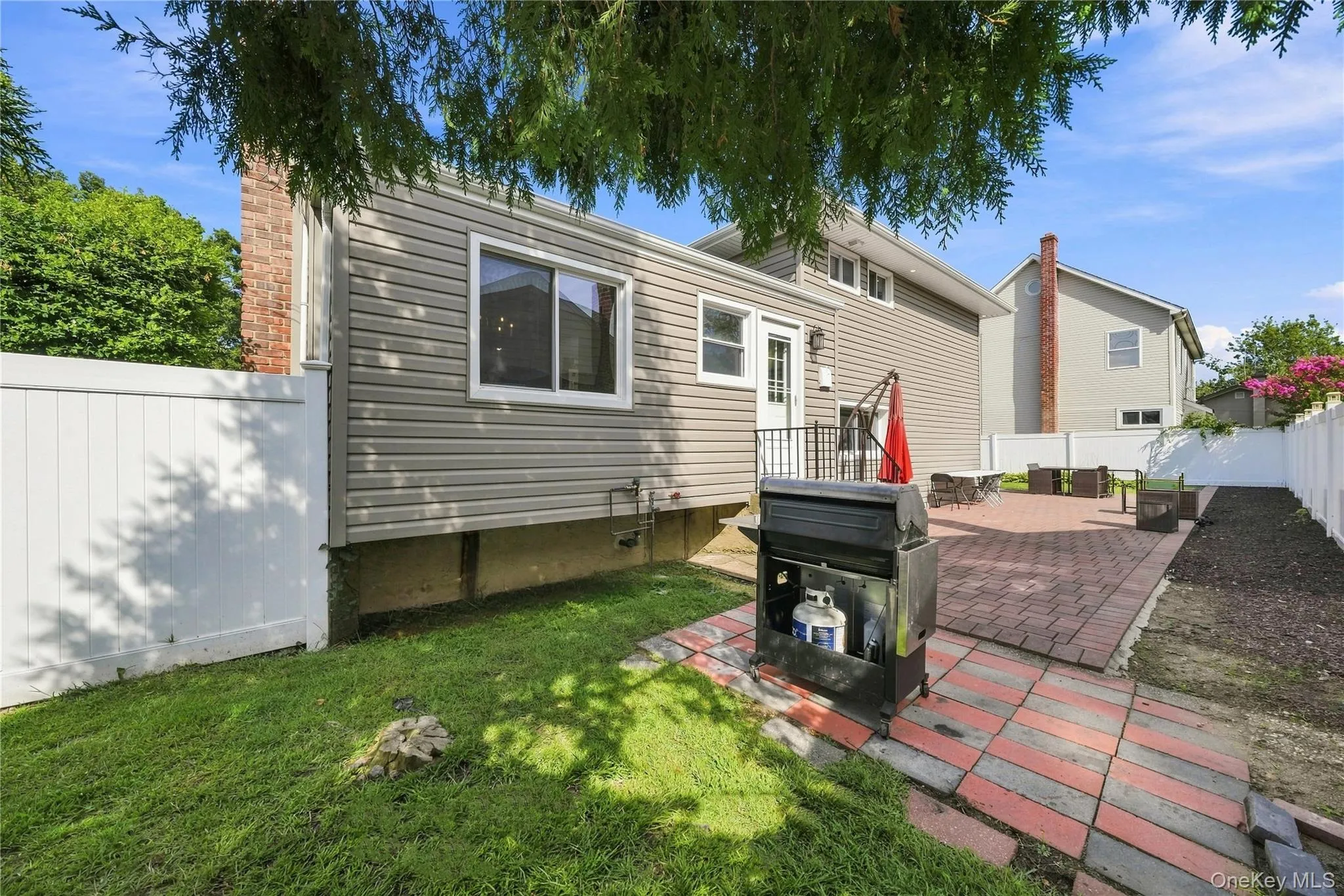 614 Pine Lane, Hempstead, NY, 4 Bedrooms Bedrooms, 6 Rooms Rooms,2 BathroomsBathrooms,Residential,For Rent,Pine,0,1049024 614 Pine Lane, Hempstead, NY, 4 Bedrooms Bedrooms, 6 Rooms Rooms,2 BathroomsBathrooms,Residential,For Rent,Pine,0,1049024