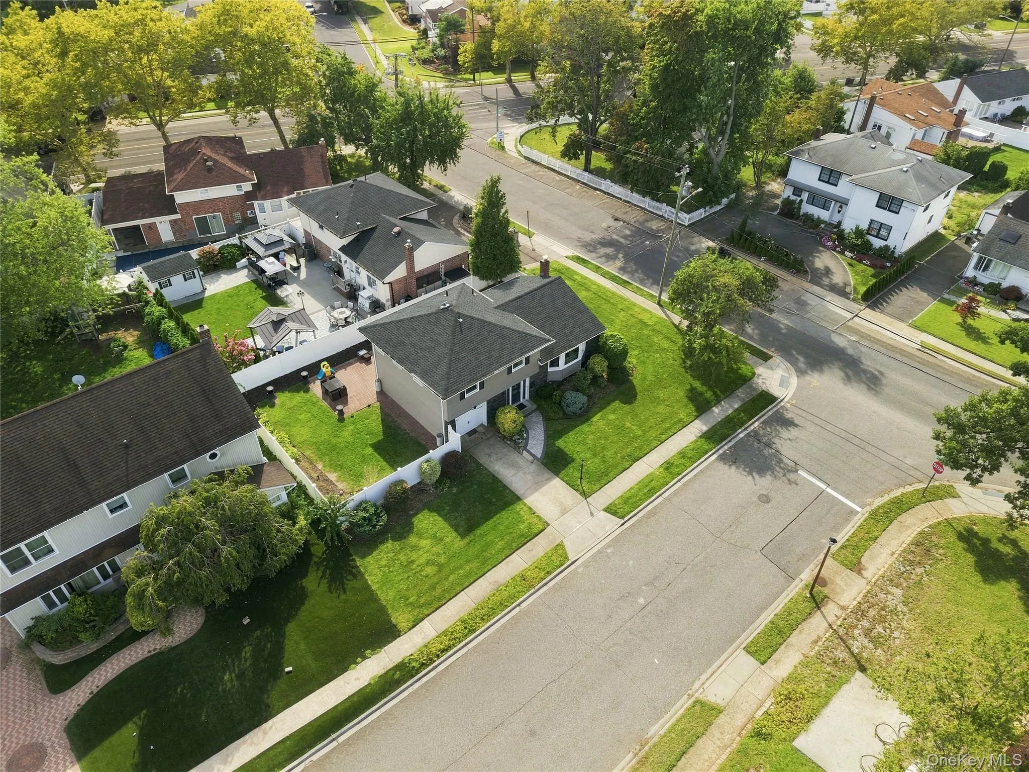 614 Pine Lane, Hempstead, NY, 4 Bedrooms Bedrooms, 6 Rooms Rooms,2 BathroomsBathrooms,Residential,For Rent,Pine,0,1049024 614 Pine Lane, Hempstead, NY, 4 Bedrooms Bedrooms, 6 Rooms Rooms,2 BathroomsBathrooms,Residential,For Rent,Pine,0,1049024