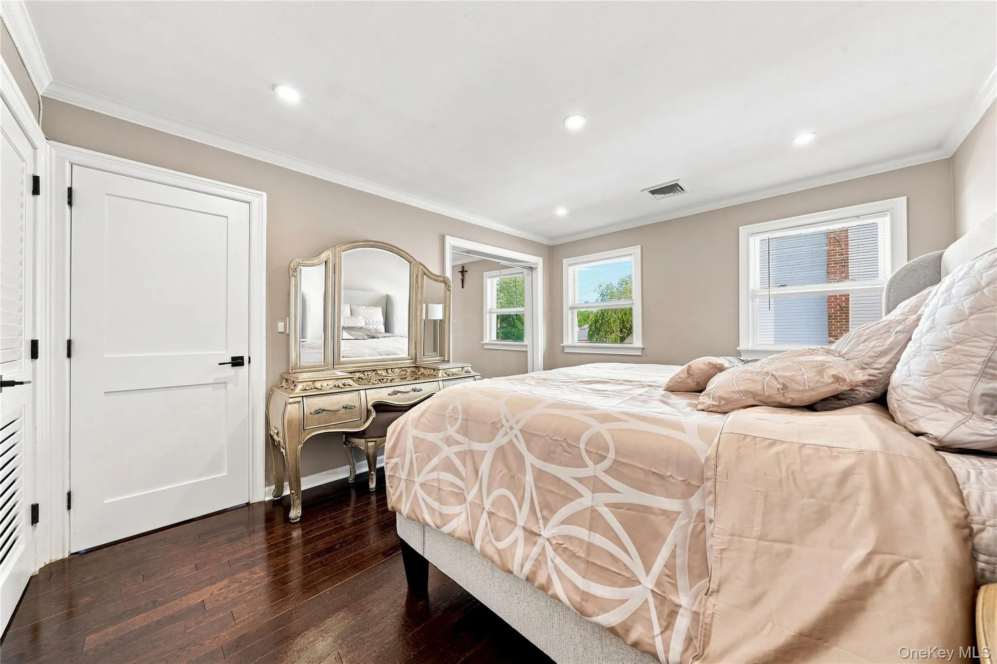 614 Pine Lane, Hempstead, NY, 4 Bedrooms Bedrooms, 6 Rooms Rooms,2 BathroomsBathrooms,Residential,For Rent,Pine,0,1049024 614 Pine Lane, Hempstead, NY, 4 Bedrooms Bedrooms, 6 Rooms Rooms,2 BathroomsBathrooms,Residential,For Rent,Pine,0,1049024
