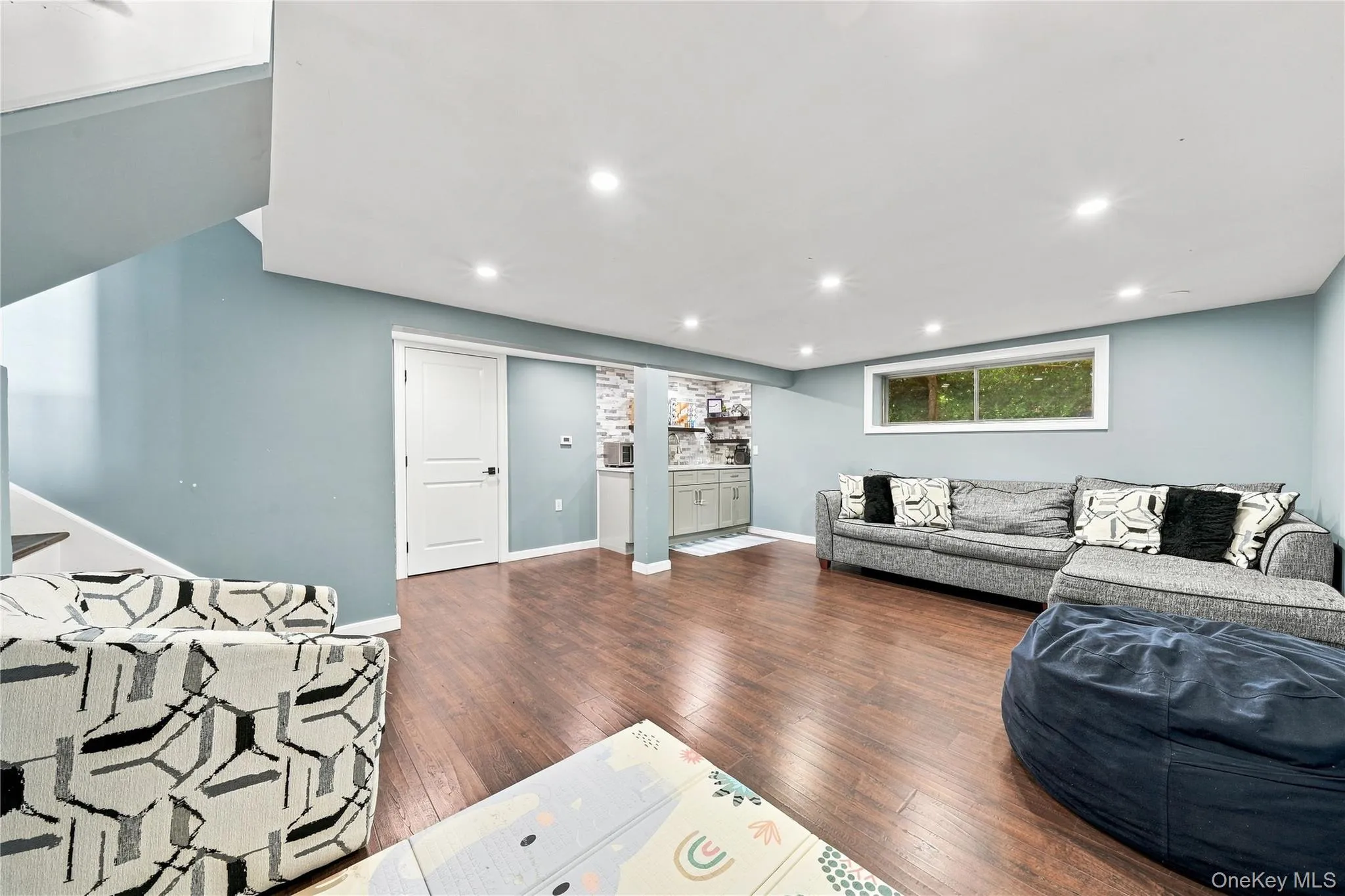614 Pine Lane, Hempstead, NY, 4 Bedrooms Bedrooms, 6 Rooms Rooms,2 BathroomsBathrooms,Residential,For Rent,Pine,0,1049024 614 Pine Lane, Hempstead, NY, 4 Bedrooms Bedrooms, 6 Rooms Rooms,2 BathroomsBathrooms,Residential,For Rent,Pine,0,1049024