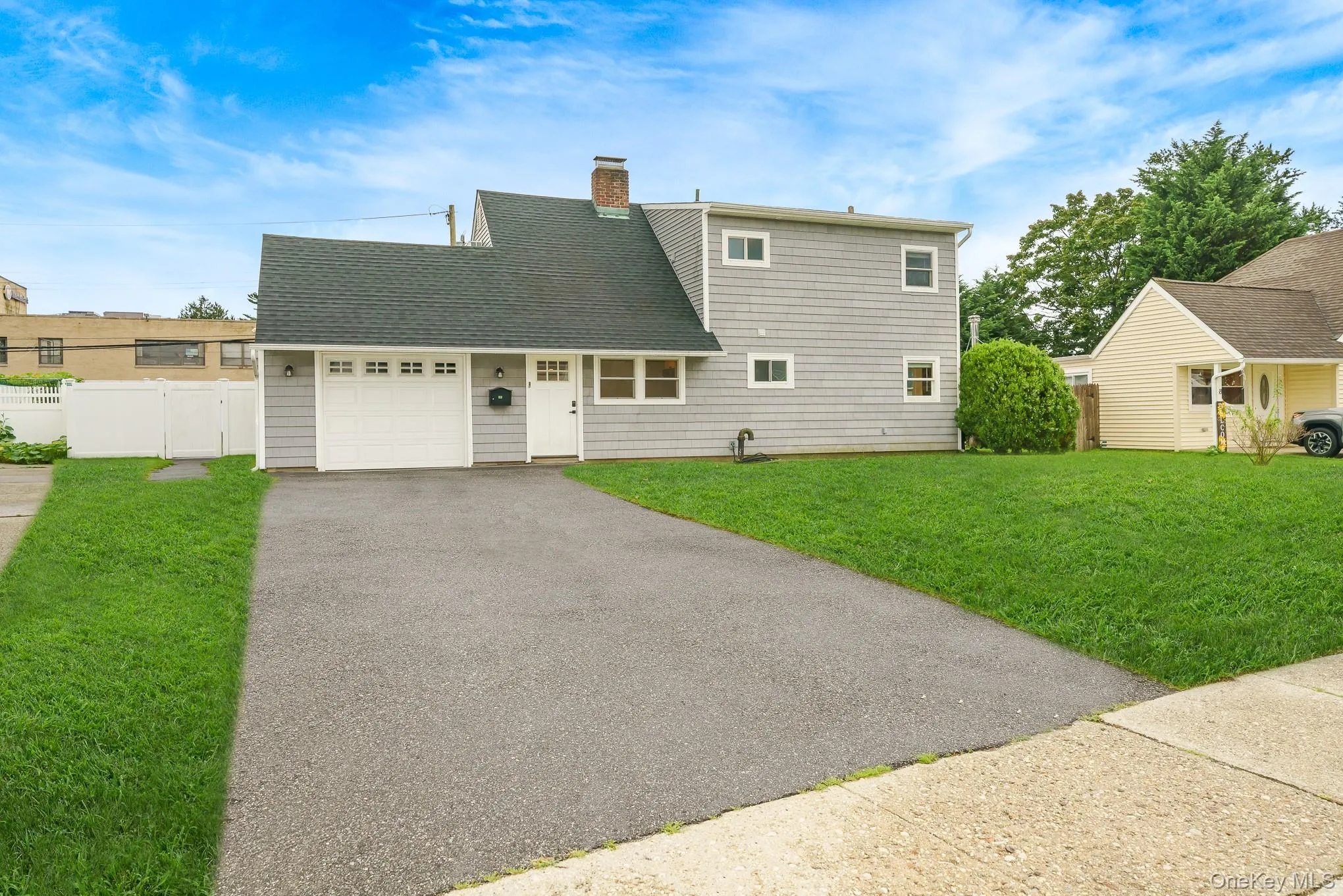 12 Squirrel Lane, Hempstead, NY, 4 Bedrooms Bedrooms, 7 Rooms Rooms,2 BathroomsBathrooms,Residential,For Rent,Squirrel,0,1049029 12 Squirrel Lane, Hempstead, NY, 4 Bedrooms Bedrooms, 7 Rooms Rooms,2 BathroomsBathrooms,Residential,For Rent,Squirrel,0,1049029