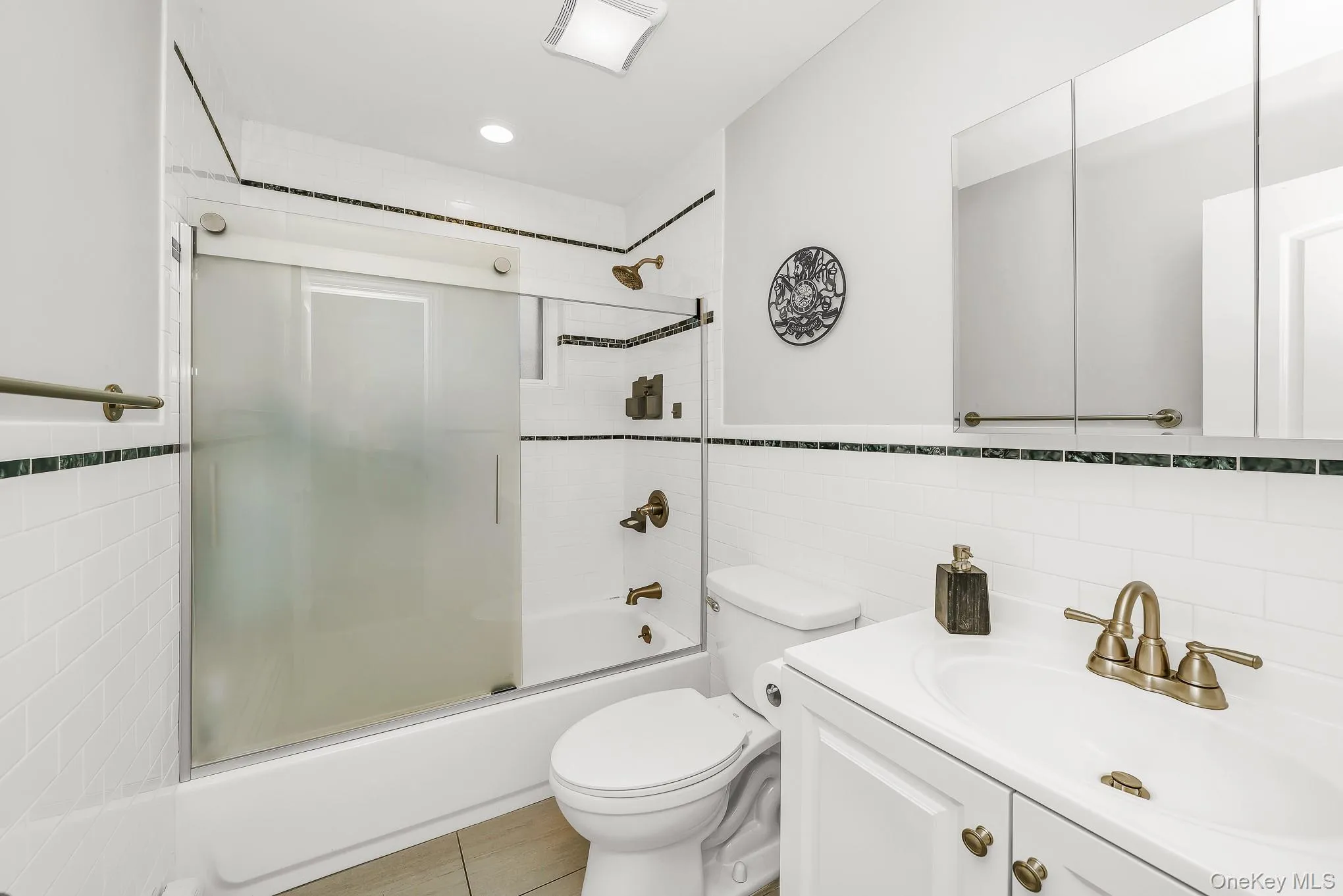 12 Squirrel Lane, Hempstead, NY, 4 Bedrooms Bedrooms, 7 Rooms Rooms,2 BathroomsBathrooms,Residential,For Rent,Squirrel,0,1049029 12 Squirrel Lane, Hempstead, NY, 4 Bedrooms Bedrooms, 7 Rooms Rooms,2 BathroomsBathrooms,Residential,For Rent,Squirrel,0,1049029