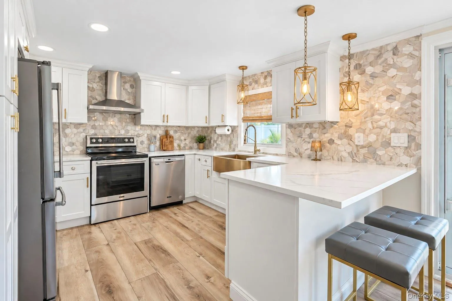26 All Points Terrace, Islip, NY, 5 Bedrooms Bedrooms, 11 Rooms Rooms,2 BathroomsBathrooms,Residential,For Rent,All Points,0,1049030 26 All Points Terrace, Islip, NY, 5 Bedrooms Bedrooms, 11 Rooms Rooms,2 BathroomsBathrooms,Residential,For Rent,All Points,0,1049030