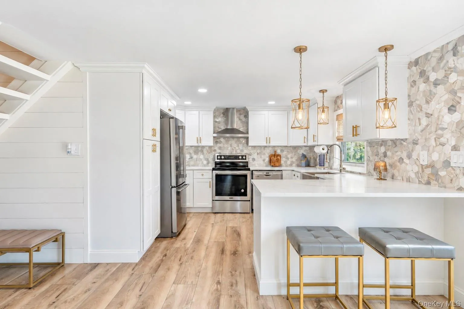 26 All Points Terrace, Islip, NY, 5 Bedrooms Bedrooms, 11 Rooms Rooms,2 BathroomsBathrooms,Residential,For Rent,All Points,0,1049030 26 All Points Terrace, Islip, NY, 5 Bedrooms Bedrooms, 11 Rooms Rooms,2 BathroomsBathrooms,Residential,For Rent,All Points,0,1049030
