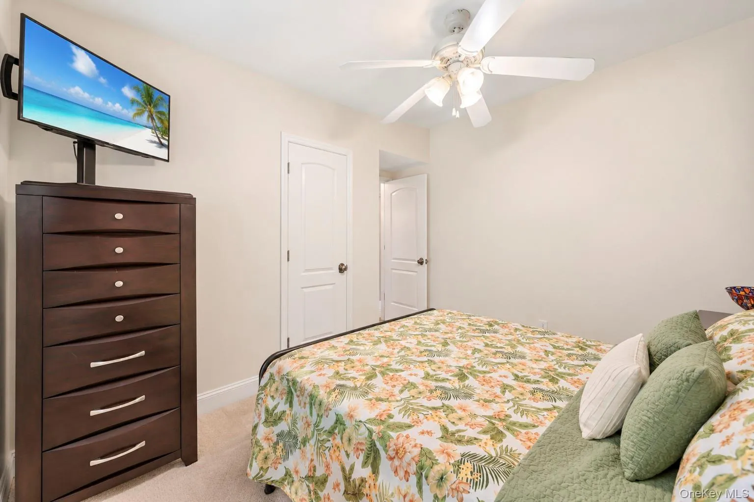 26 All Points Terrace, Islip, NY, 5 Bedrooms Bedrooms, 11 Rooms Rooms,2 BathroomsBathrooms,Residential,For Rent,All Points,0,1049030 26 All Points Terrace, Islip, NY, 5 Bedrooms Bedrooms, 11 Rooms Rooms,2 BathroomsBathrooms,Residential,For Rent,All Points,0,1049030
