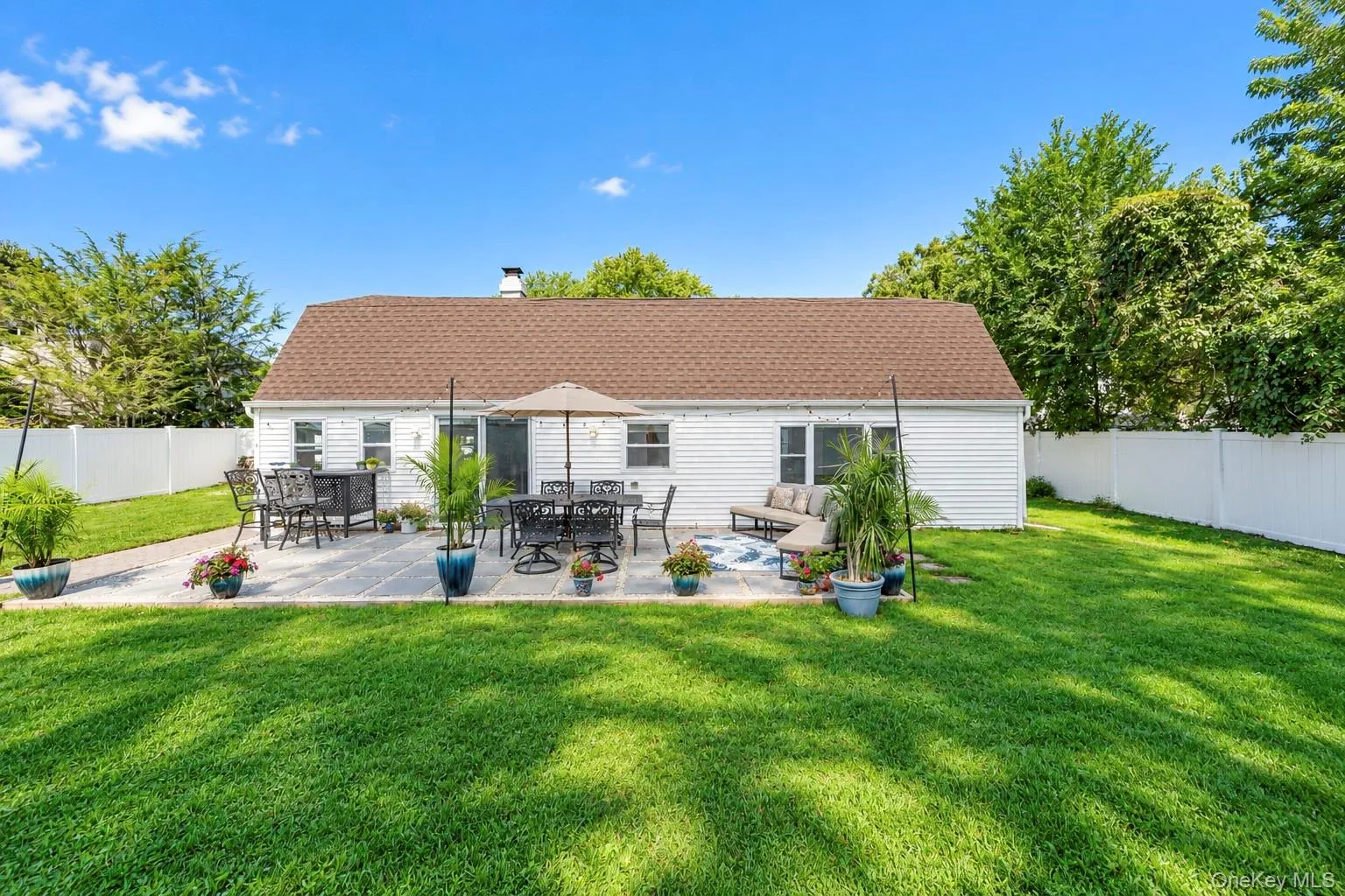 26 All Points Terrace, Islip, NY, 5 Bedrooms Bedrooms, 11 Rooms Rooms,2 BathroomsBathrooms,Residential,For Rent,All Points,0,1049030 26 All Points Terrace, Islip, NY, 5 Bedrooms Bedrooms, 11 Rooms Rooms,2 BathroomsBathrooms,Residential,For Rent,All Points,0,1049030