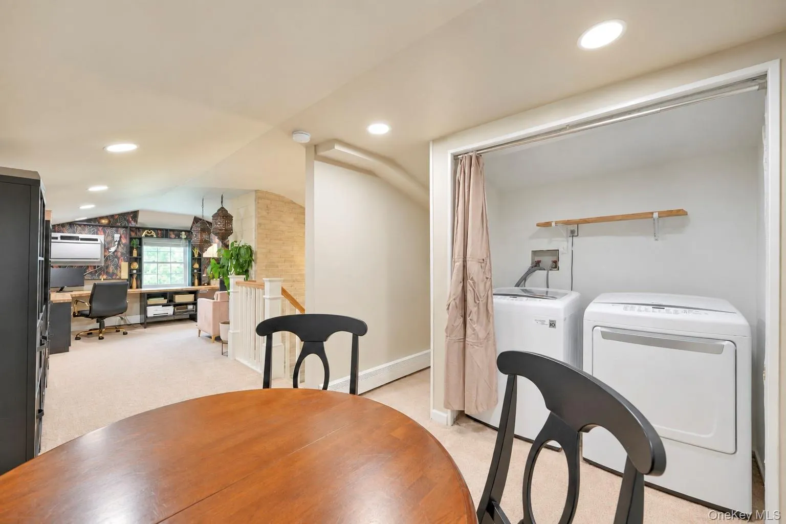 26 All Points Terrace, Islip, NY, 5 Bedrooms Bedrooms, 11 Rooms Rooms,2 BathroomsBathrooms,Residential,For Rent,All Points,0,1049030 26 All Points Terrace, Islip, NY, 5 Bedrooms Bedrooms, 11 Rooms Rooms,2 BathroomsBathrooms,Residential,For Rent,All Points,0,1049030