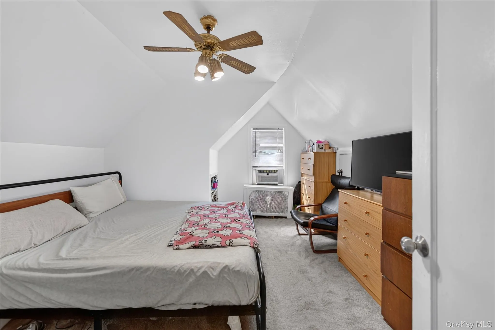 130-29 235th Street, New York, NY, 4 Bedrooms Bedrooms, 6 Rooms Rooms,1 BathroomBathrooms,Residential,For Rent,235th,0,1049033 130-29 235th Street, New York, NY, 4 Bedrooms Bedrooms, 6 Rooms Rooms,1 BathroomBathrooms,Residential,For Rent,235th,0,1049033
