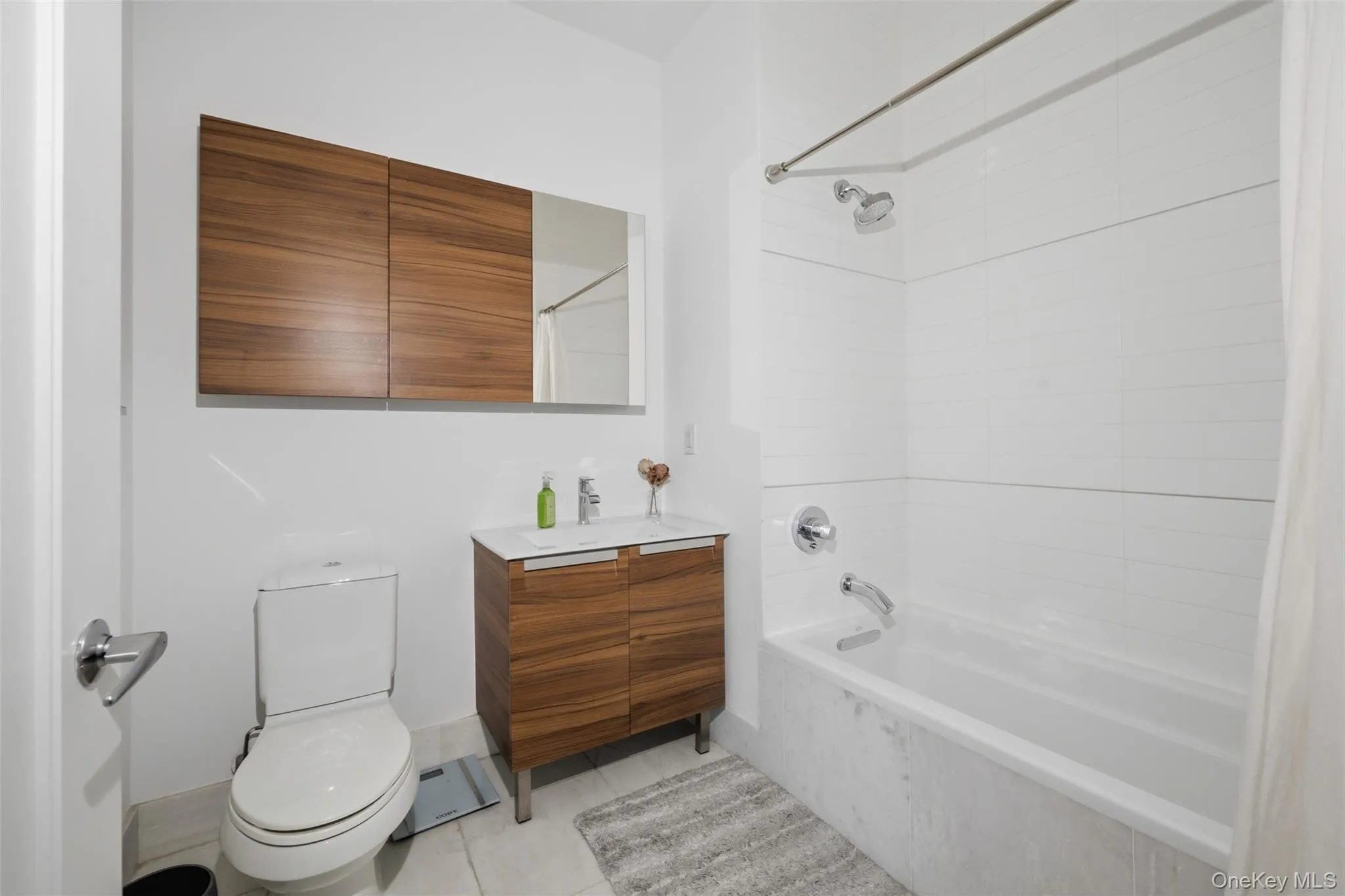 Hall full bath Hall full bath