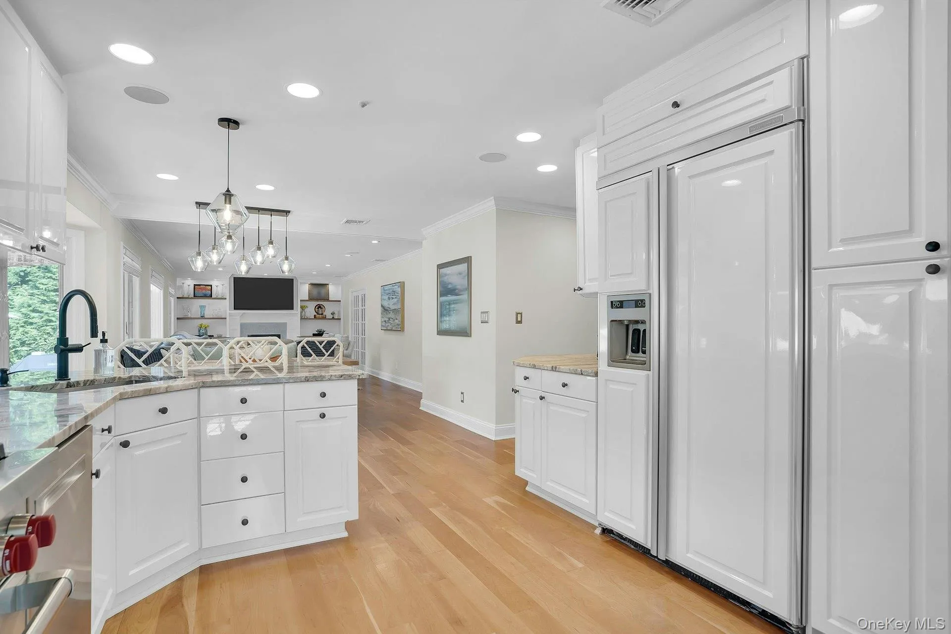 7 Stonehurst Lane, Huntington, NY, 4 Bedrooms Bedrooms, 8 Rooms Rooms,3 BathroomsBathrooms,Residential,For Rent,Stonehurst,0,1049041 7 Stonehurst Lane, Huntington, NY, 4 Bedrooms Bedrooms, 8 Rooms Rooms,3 BathroomsBathrooms,Residential,For Rent,Stonehurst,0,1049041