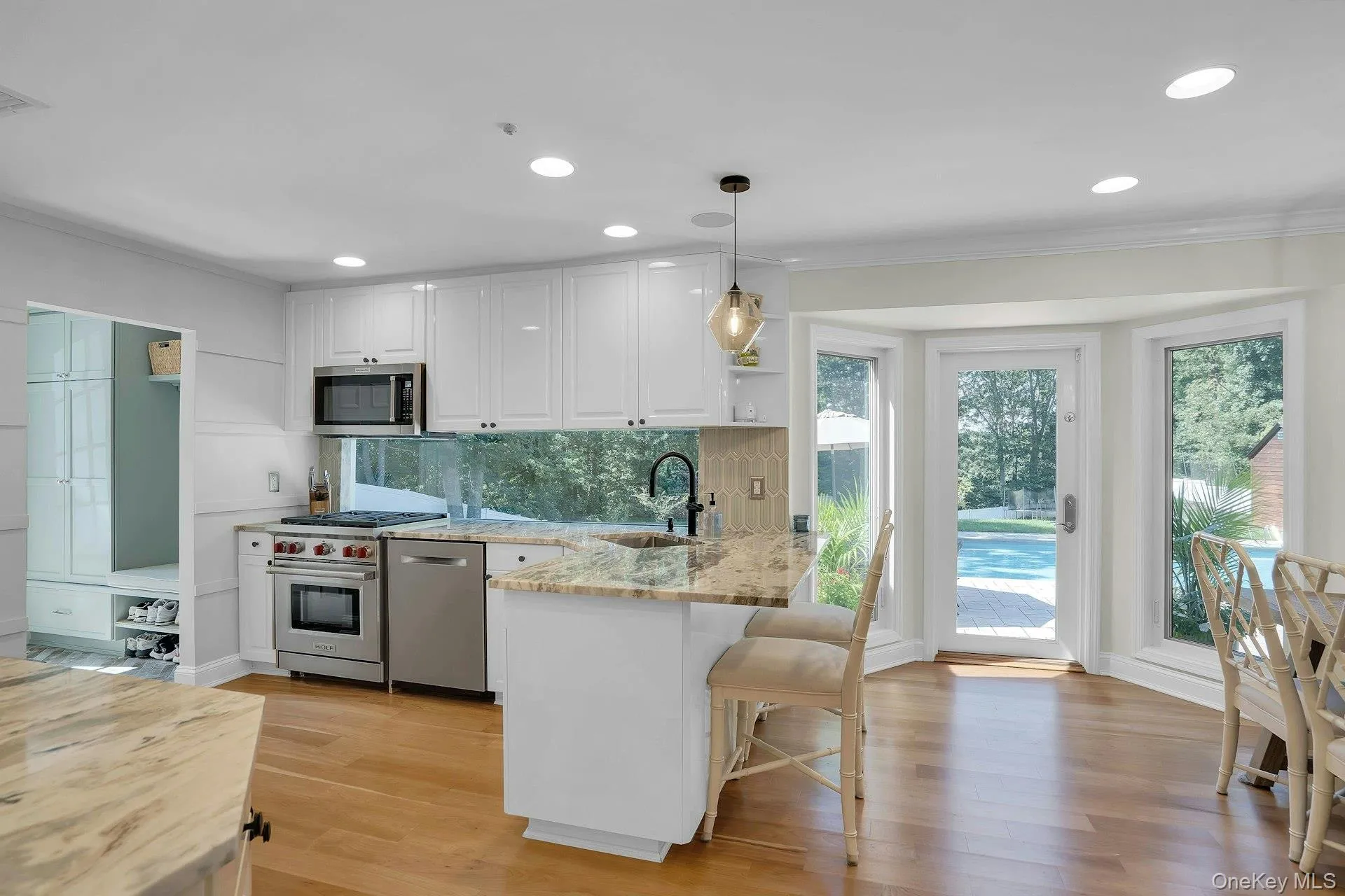 7 Stonehurst Lane, Huntington, NY, 4 Bedrooms Bedrooms, 8 Rooms Rooms,3 BathroomsBathrooms,Residential,For Rent,Stonehurst,0,1049041 7 Stonehurst Lane, Huntington, NY, 4 Bedrooms Bedrooms, 8 Rooms Rooms,3 BathroomsBathrooms,Residential,For Rent,Stonehurst,0,1049041