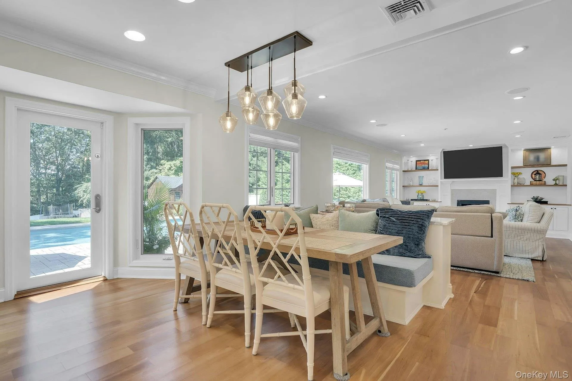 7 Stonehurst Lane, Huntington, NY, 4 Bedrooms Bedrooms, 8 Rooms Rooms,3 BathroomsBathrooms,Residential,For Rent,Stonehurst,0,1049041 7 Stonehurst Lane, Huntington, NY, 4 Bedrooms Bedrooms, 8 Rooms Rooms,3 BathroomsBathrooms,Residential,For Rent,Stonehurst,0,1049041