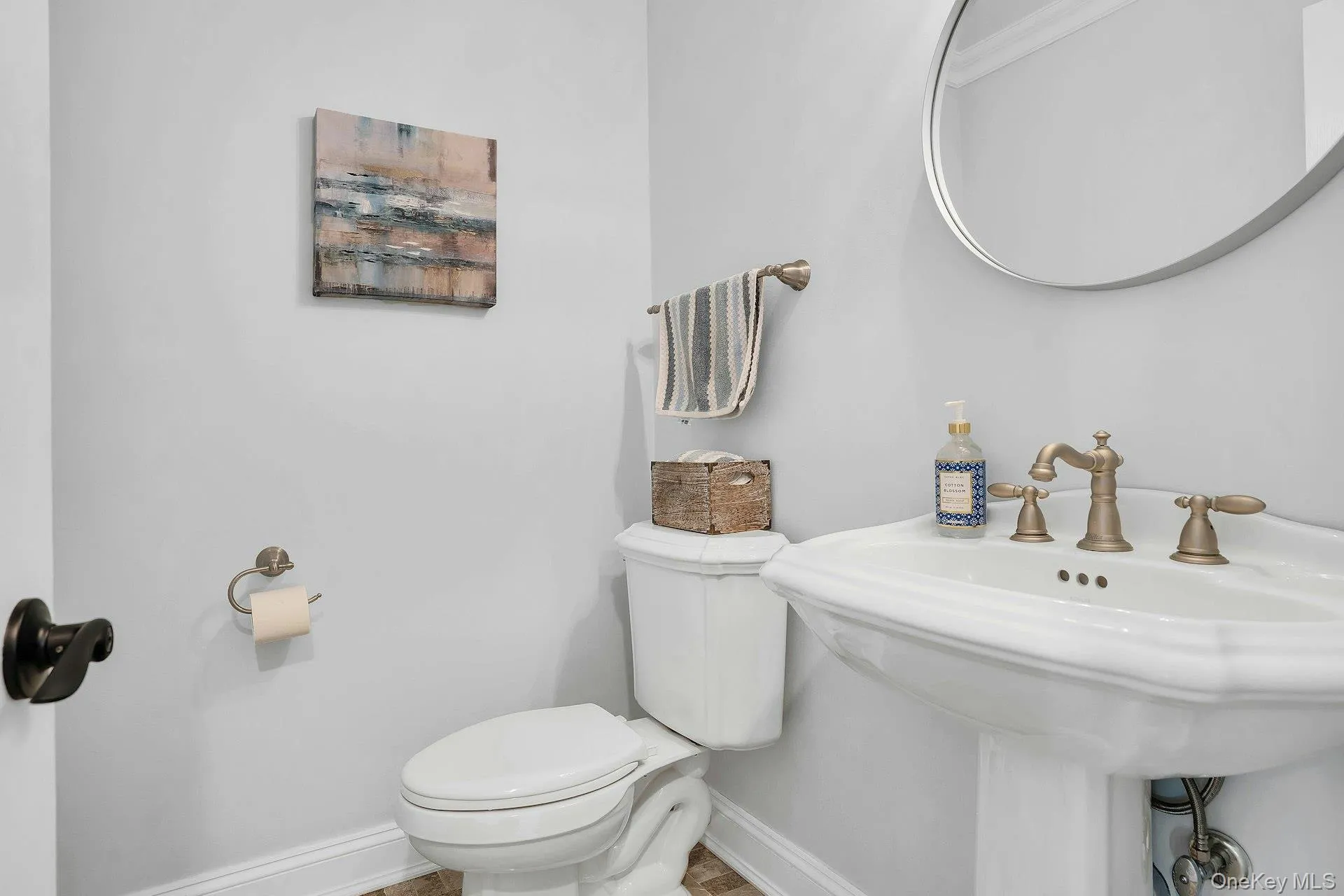 7 Stonehurst Lane, Huntington, NY, 4 Bedrooms Bedrooms, 8 Rooms Rooms,3 BathroomsBathrooms,Residential,For Rent,Stonehurst,0,1049041 7 Stonehurst Lane, Huntington, NY, 4 Bedrooms Bedrooms, 8 Rooms Rooms,3 BathroomsBathrooms,Residential,For Rent,Stonehurst,0,1049041