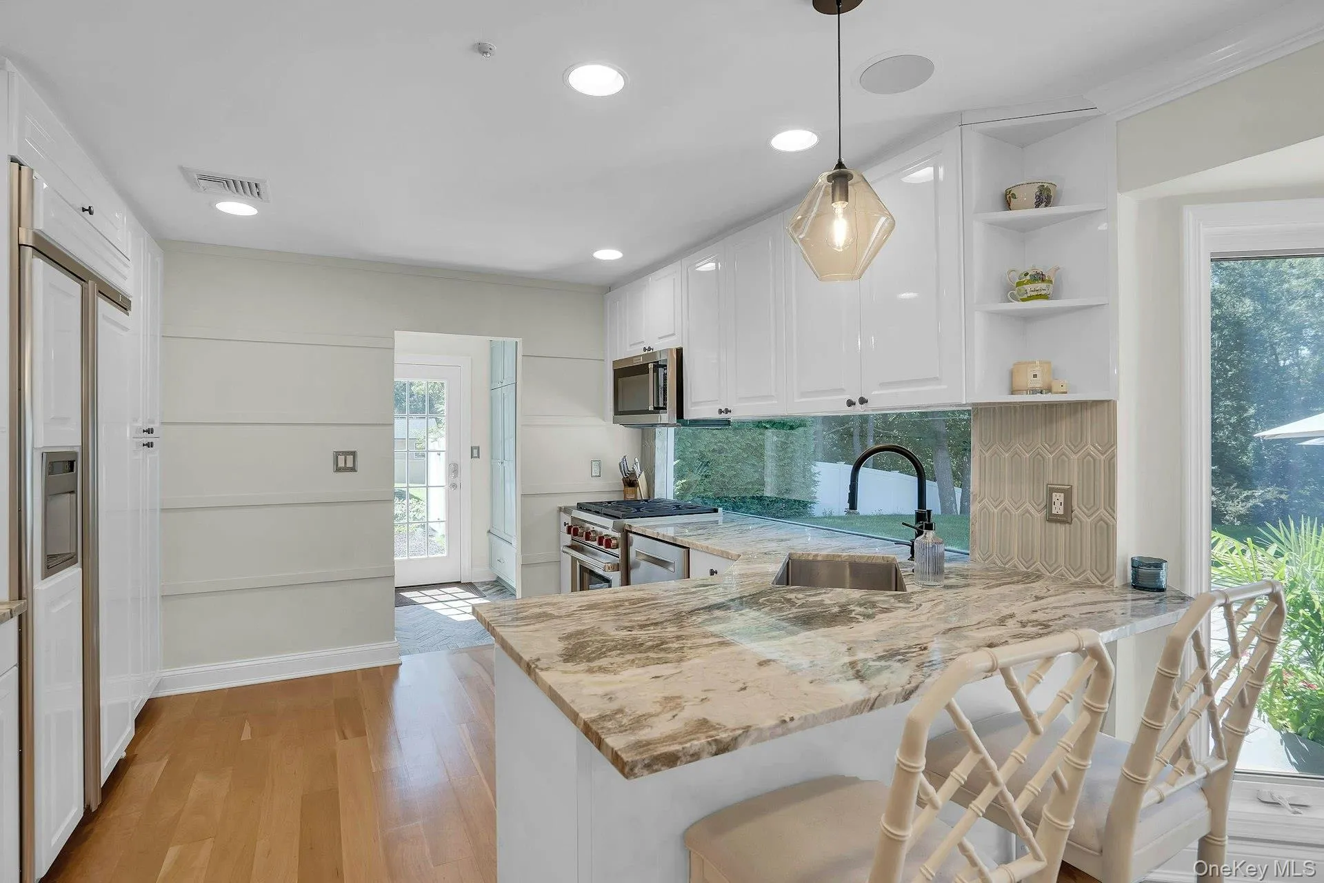 7 Stonehurst Lane, Huntington, NY, 4 Bedrooms Bedrooms, 8 Rooms Rooms,3 BathroomsBathrooms,Residential,For Rent,Stonehurst,0,1049041 7 Stonehurst Lane, Huntington, NY, 4 Bedrooms Bedrooms, 8 Rooms Rooms,3 BathroomsBathrooms,Residential,For Rent,Stonehurst,0,1049041