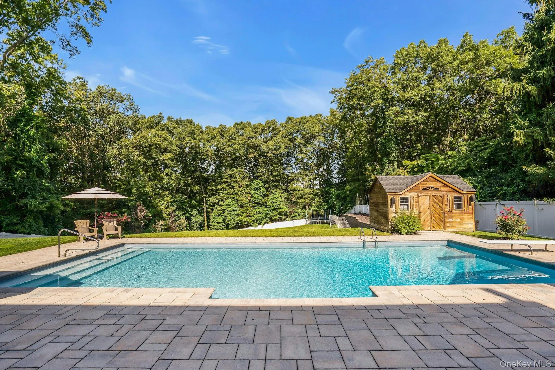 7 Stonehurst Lane, Huntington, NY, 4 Bedrooms Bedrooms, 8 Rooms Rooms,3 BathroomsBathrooms,Residential,For Rent,Stonehurst,0,1049041 7 Stonehurst Lane, Huntington, NY, 4 Bedrooms Bedrooms, 8 Rooms Rooms,3 BathroomsBathrooms,Residential,For Rent,Stonehurst,0,1049041