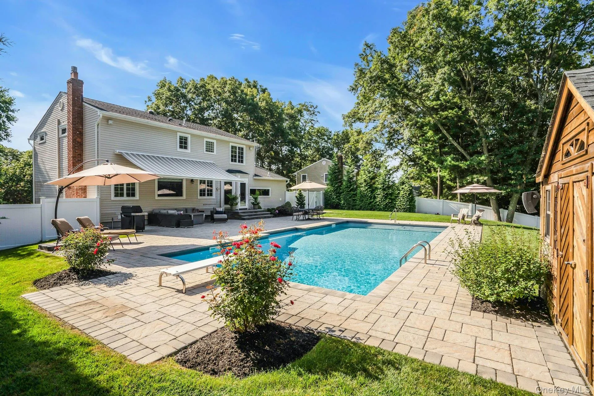 7 Stonehurst Lane, Huntington, NY, 4 Bedrooms Bedrooms, 8 Rooms Rooms,3 BathroomsBathrooms,Residential,For Rent,Stonehurst,0,1049041 7 Stonehurst Lane, Huntington, NY, 4 Bedrooms Bedrooms, 8 Rooms Rooms,3 BathroomsBathrooms,Residential,For Rent,Stonehurst,0,1049041