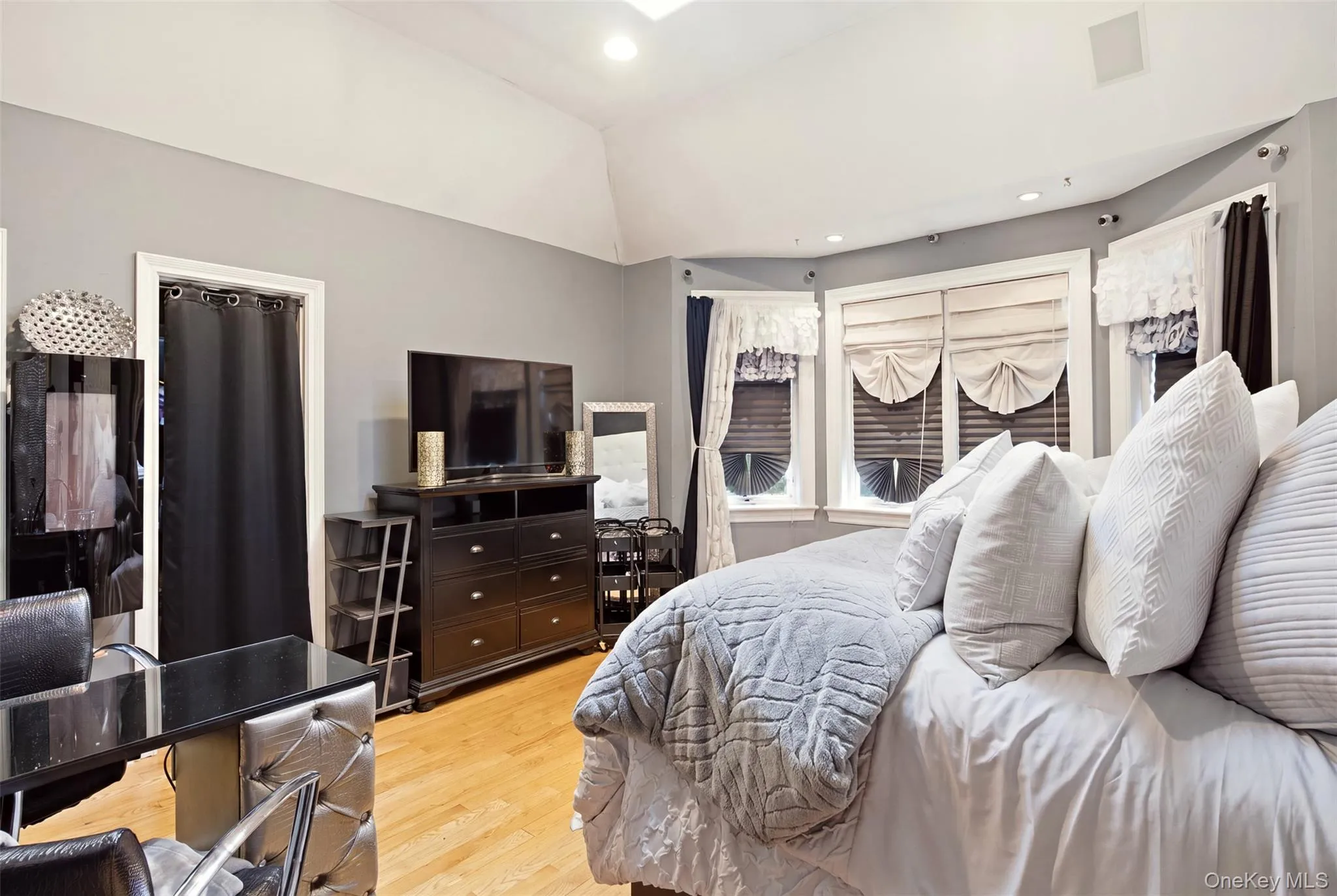 15 Peppermill Lane, Huntington, NY, 5 Bedrooms Bedrooms, 12 Rooms Rooms,5 BathroomsBathrooms,Residential,For Rent,Peppermill,0,1049045 15 Peppermill Lane, Huntington, NY, 5 Bedrooms Bedrooms, 12 Rooms Rooms,5 BathroomsBathrooms,Residential,For Rent,Peppermill,0,1049045