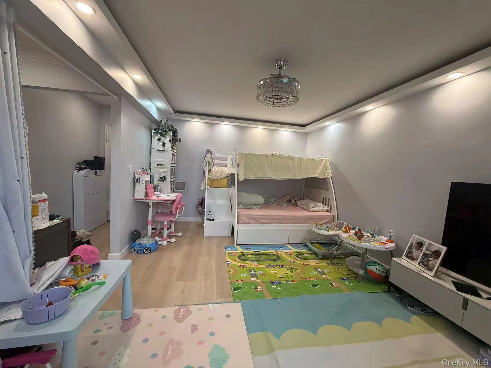 73-63 Bell Blvd, New York, NY, 1 Bedroom Bedrooms, 4 Rooms Rooms,1 BathroomBathrooms,Residential,For Rent,Bell Blvd,0,1049047 73-63 Bell Blvd, New York, NY, 1 Bedroom Bedrooms, 4 Rooms Rooms,1 BathroomBathrooms,Residential,For Rent,Bell Blvd,0,1049047
