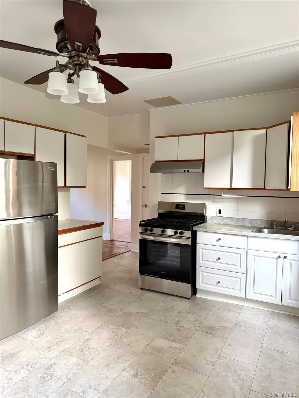 1 Trinity Place, New Rochelle, NY, 2 Bedrooms Bedrooms, 4 Rooms Rooms,2 BathroomsBathrooms,Residential Lease,For Rent,Trinity,0,1049051 1 Trinity Place, New Rochelle, NY, 2 Bedrooms Bedrooms, 4 Rooms Rooms,2 BathroomsBathrooms,Residential Lease,For Rent,Trinity,0,1049051
